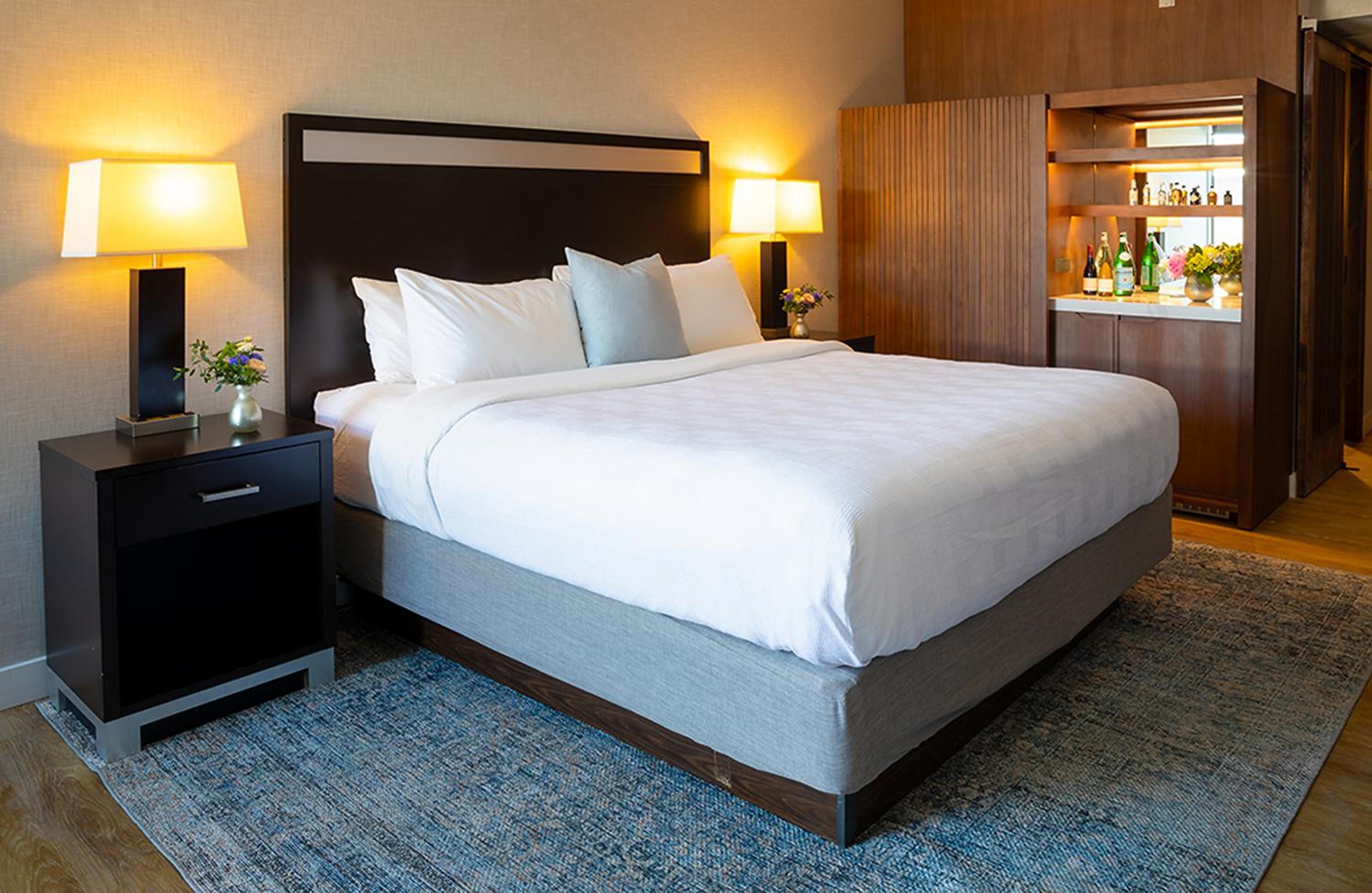 Standard King Room - Photo 1
