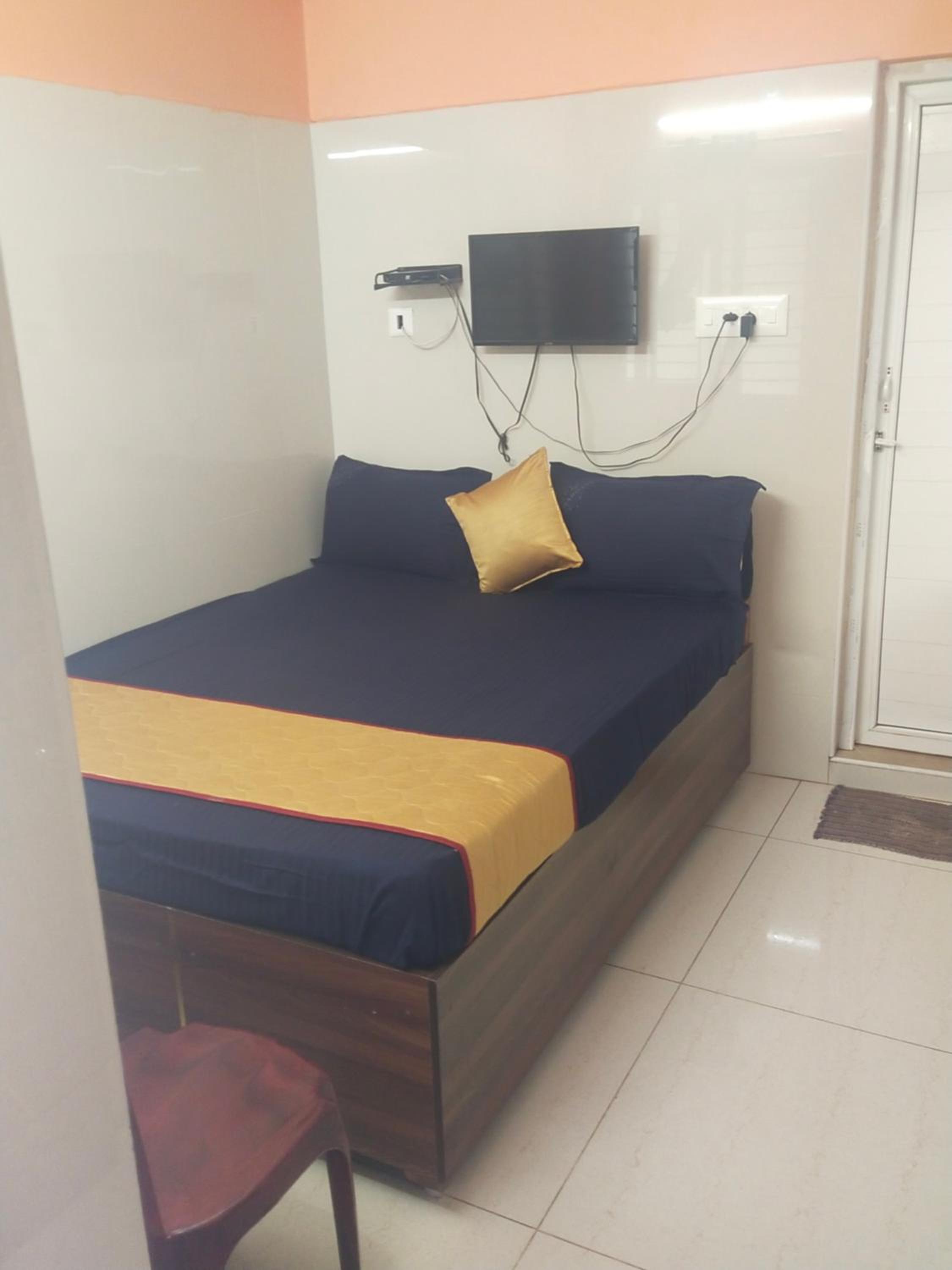 Deluxe Double Room with Sea View - Photo 4