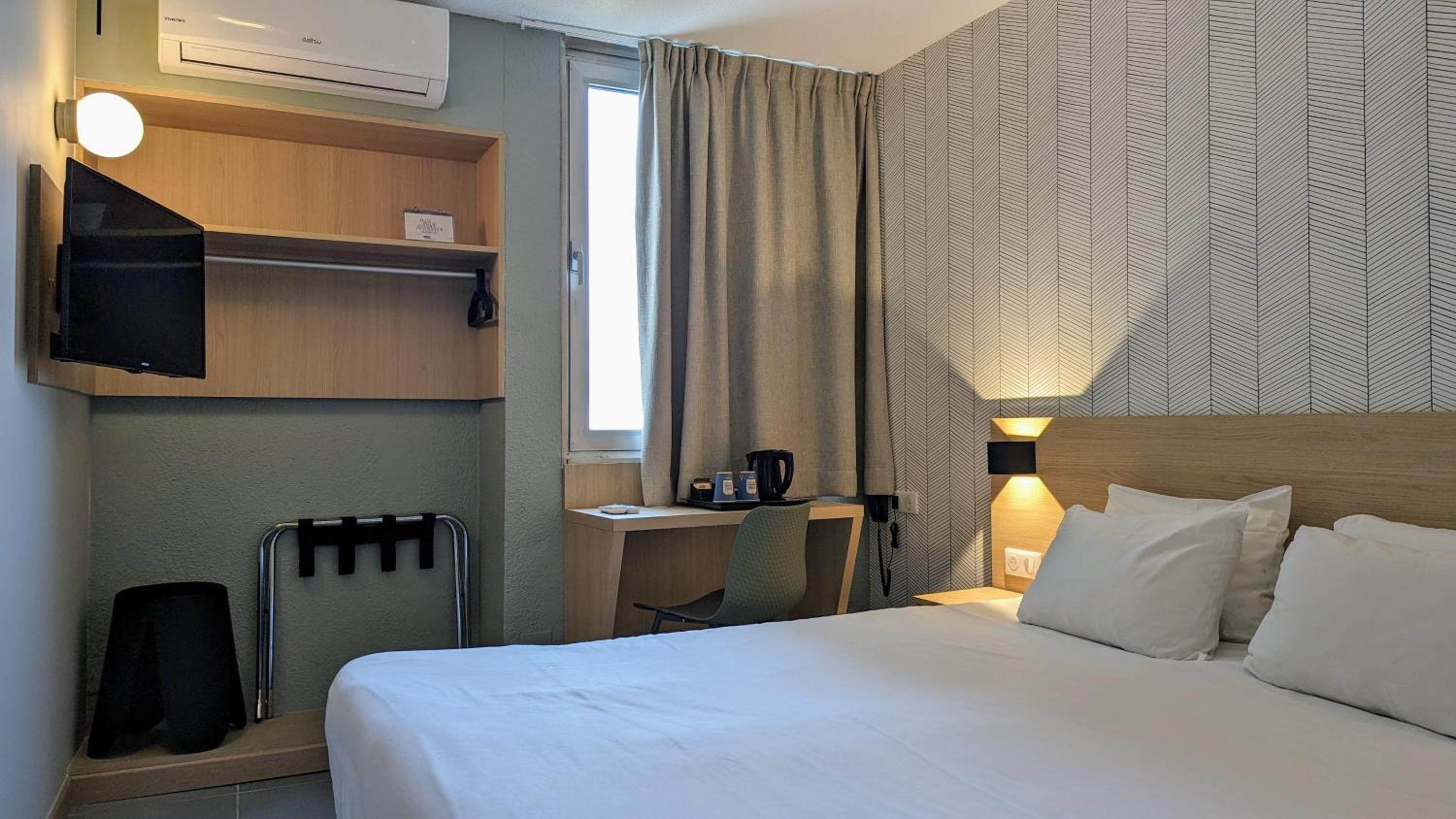 Double Room - Photo 5