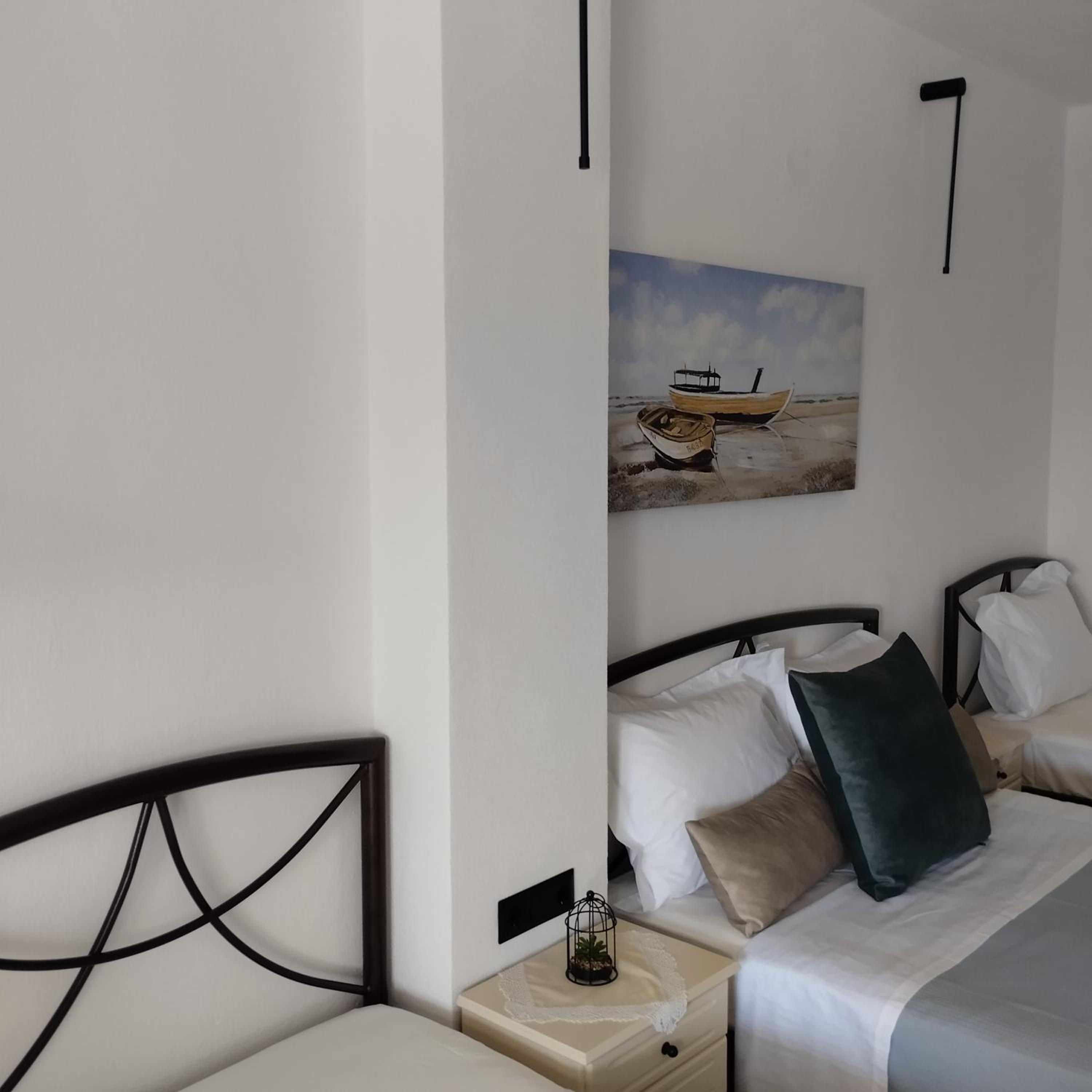 Family Room with Sea View - Photo 1