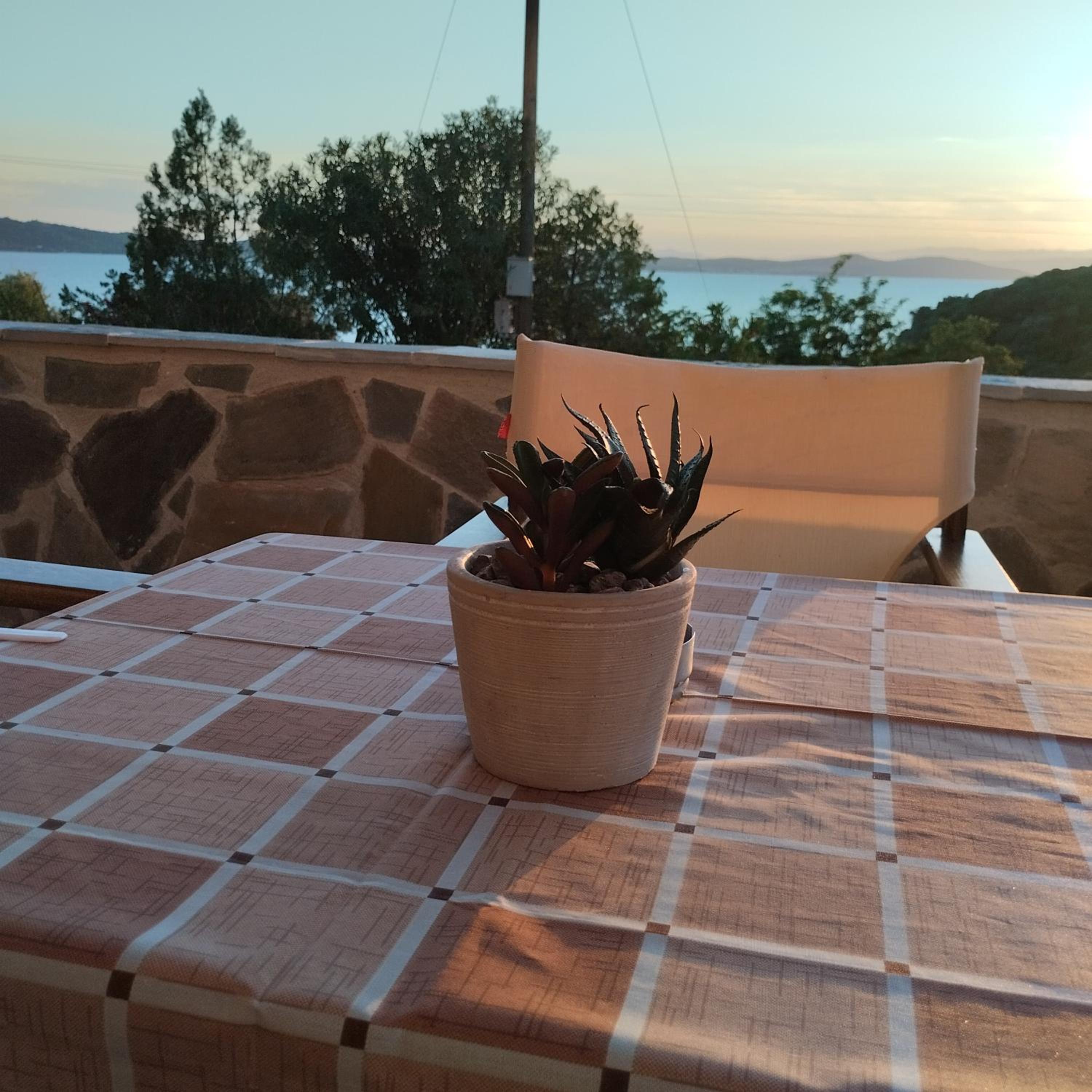 Family Room with Sea View - Photo 9