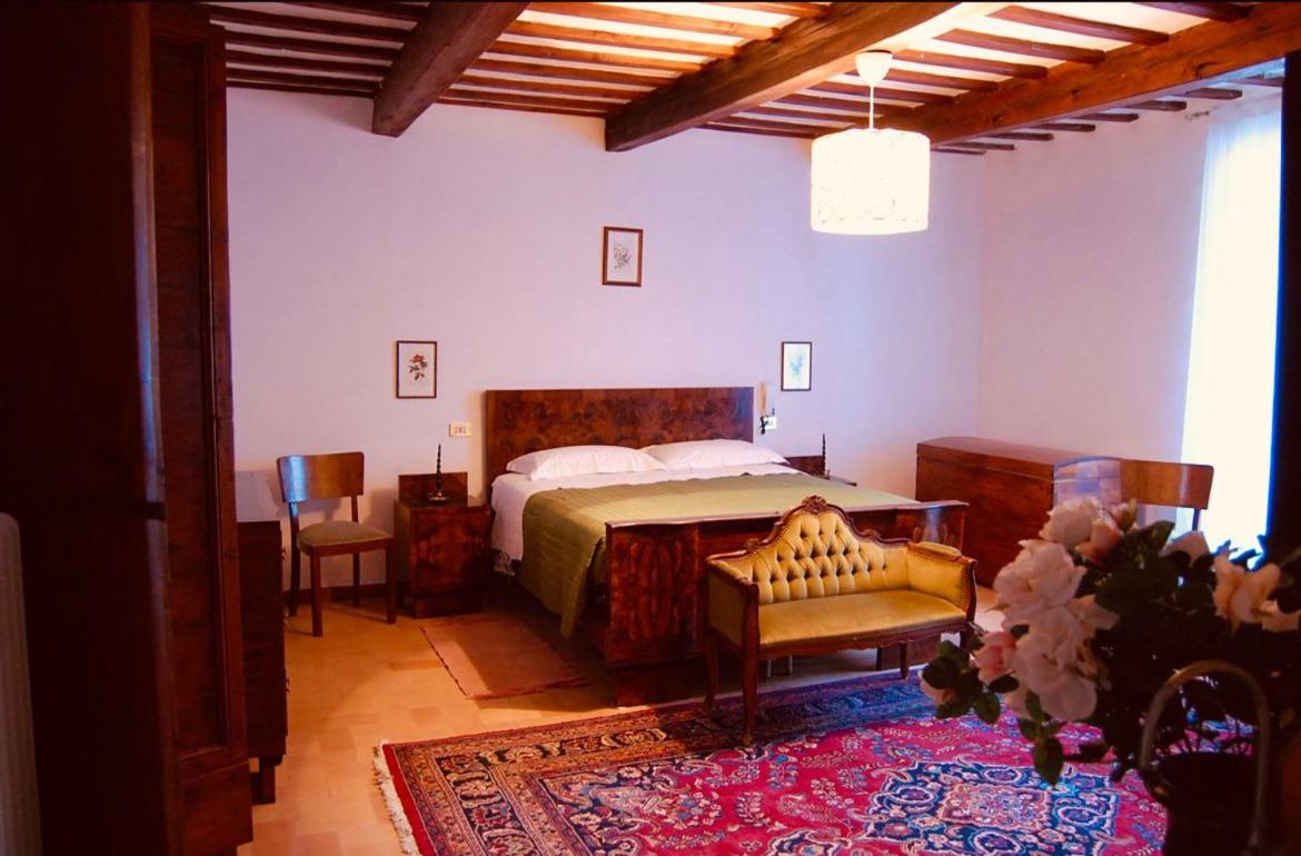 Large Double Room photo 2
