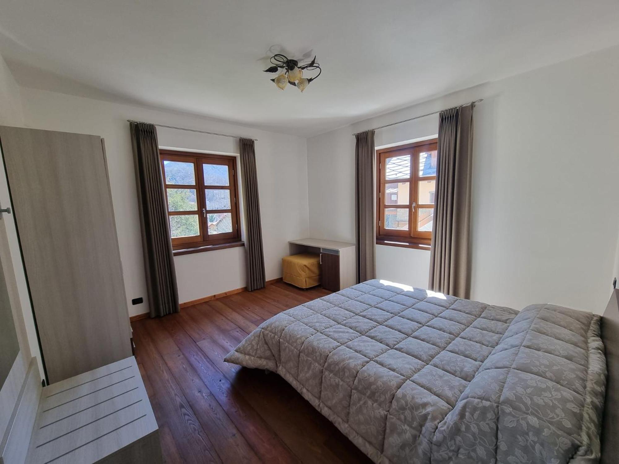 Double Room With Shared Bathroom photo 3