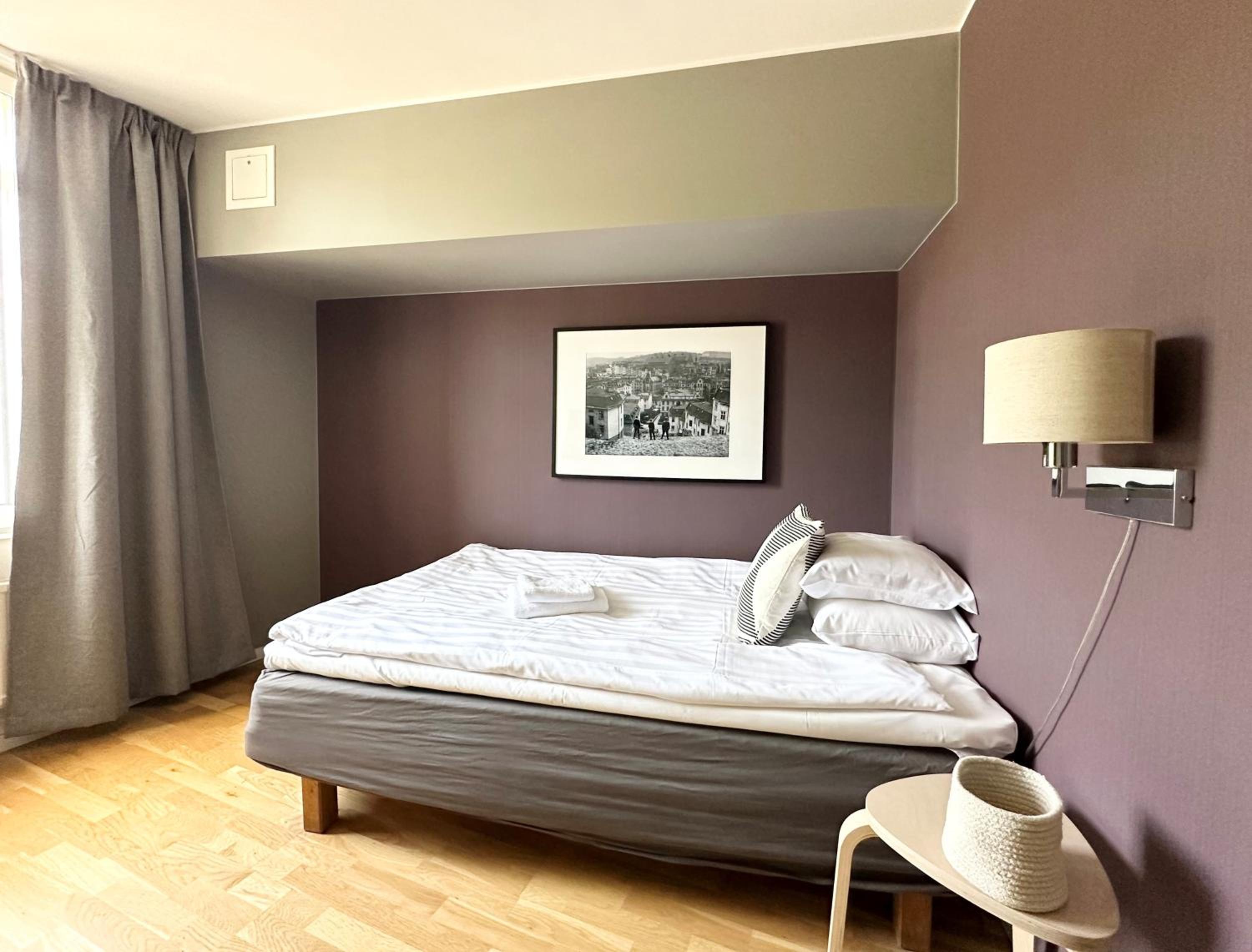 Standard Single Room with Shared Bathroom