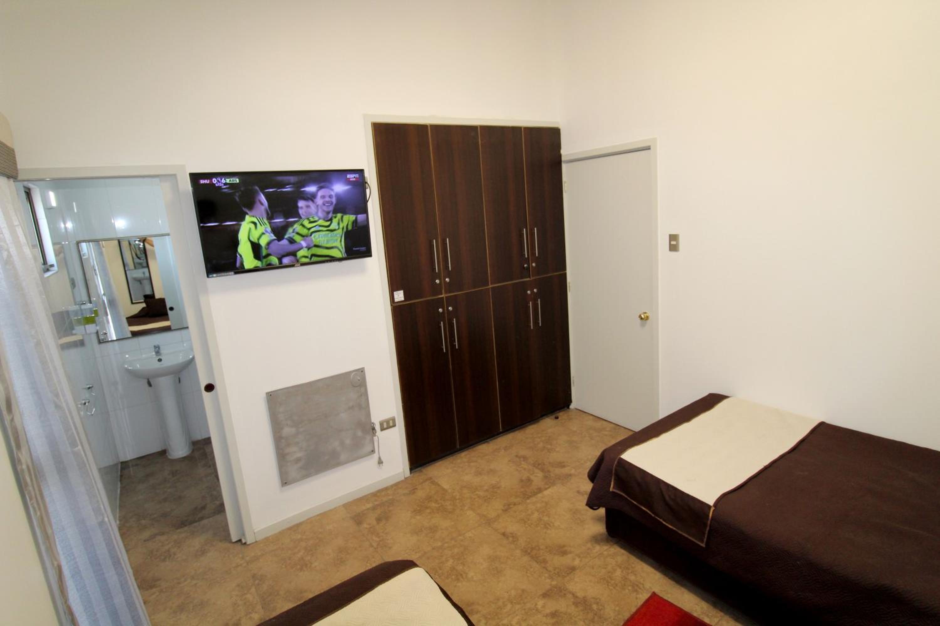 Superior Deluxe Double or Twin Room  photo 3