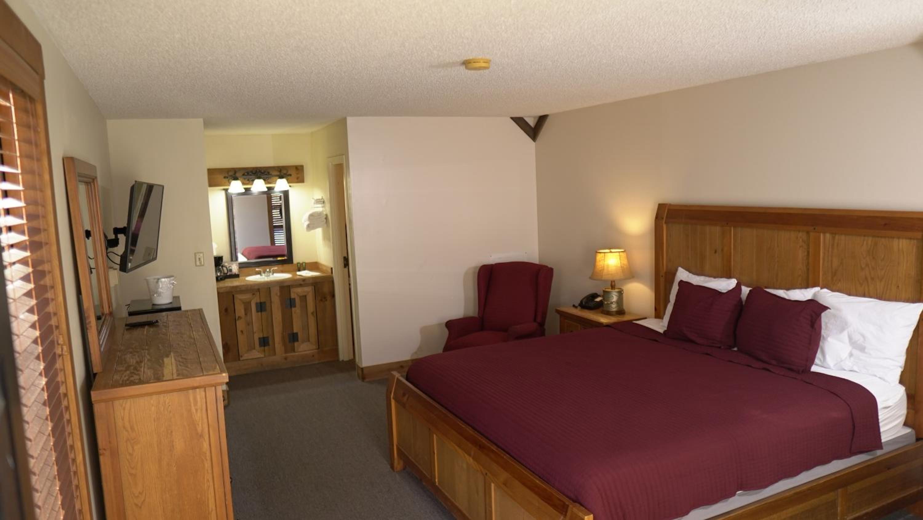 King Room with Lake View photo 1