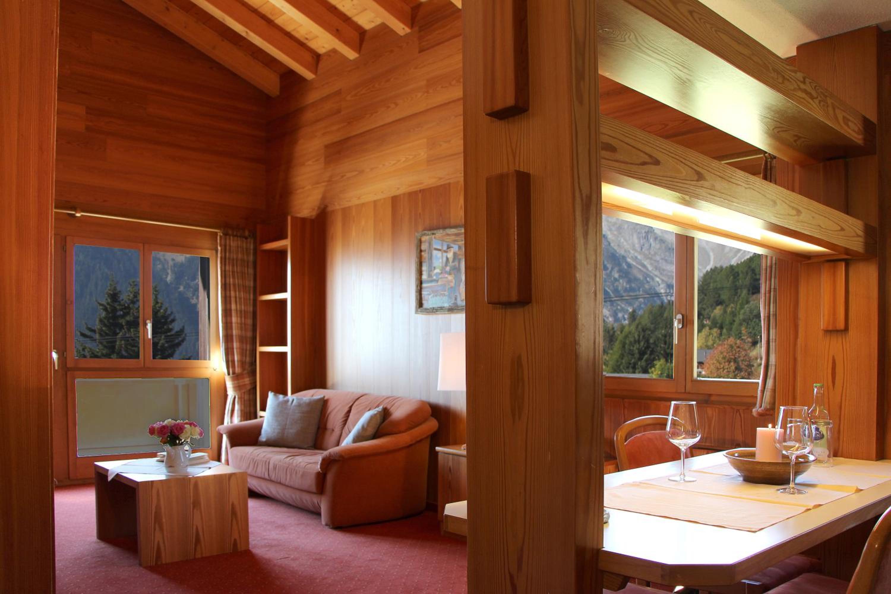Suite with Mountain View