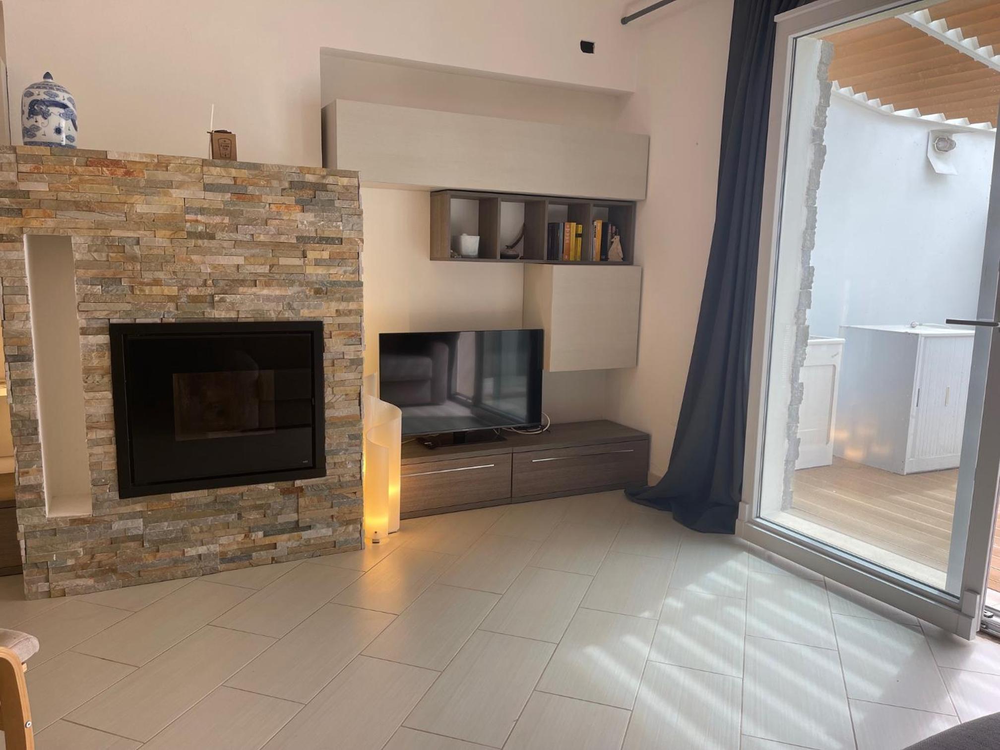 Apartment with Terrace photo 3
