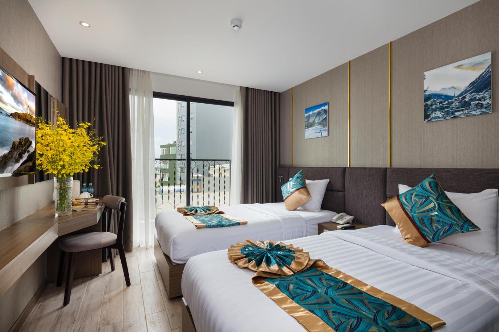 Triple Room with Sea View