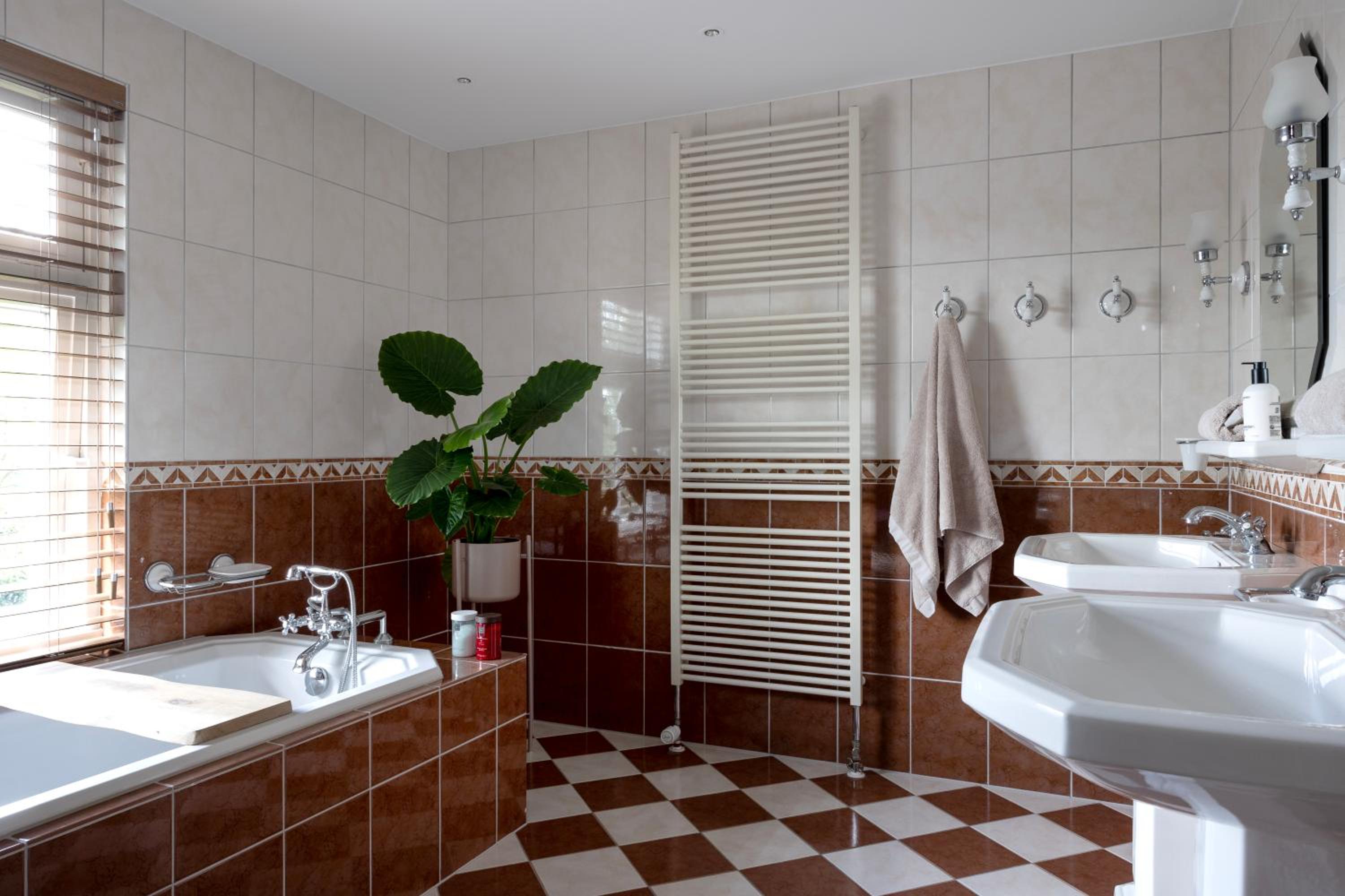 Deluxe Double Room With Bath photo 2