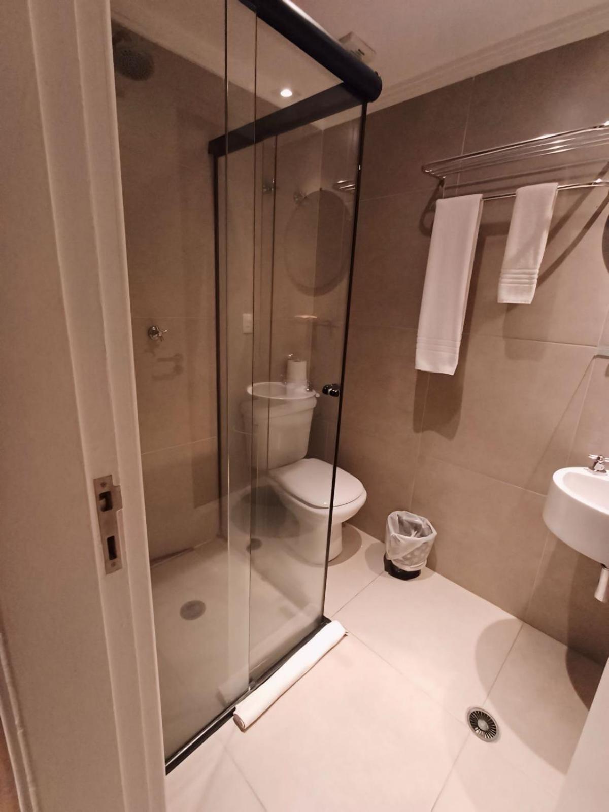 Standard Triple Room - Photo 3