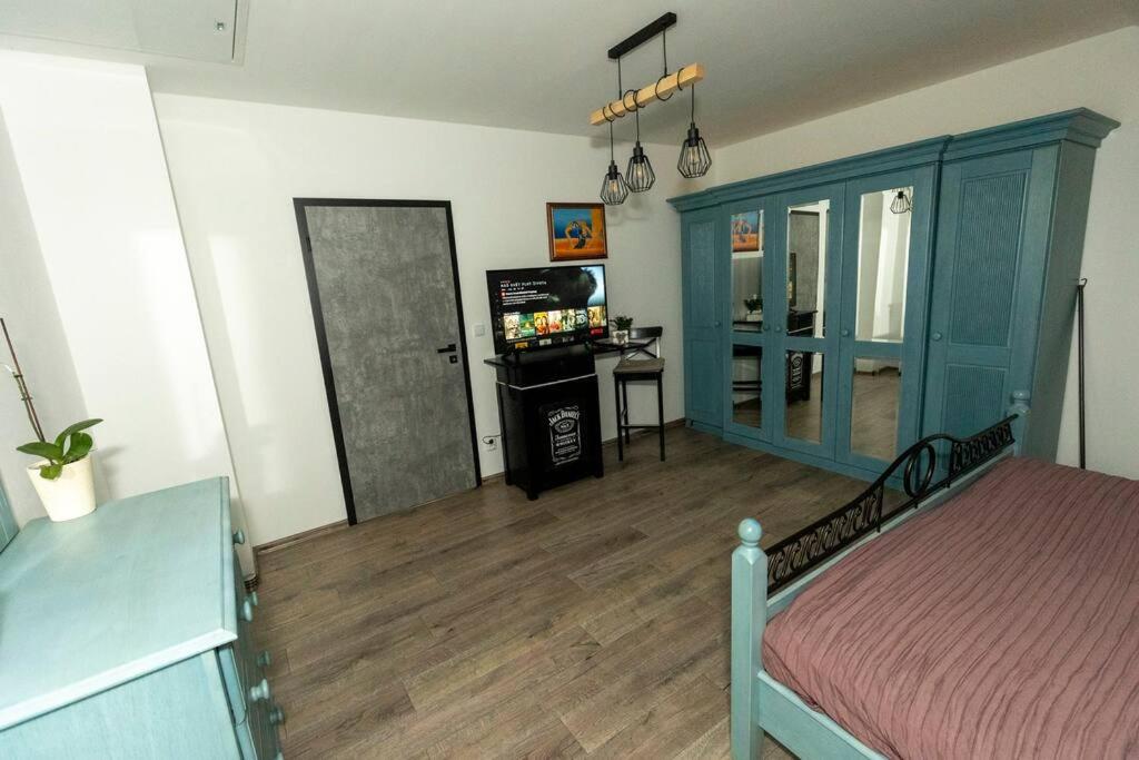 One-Bedroom Apartment photo 3