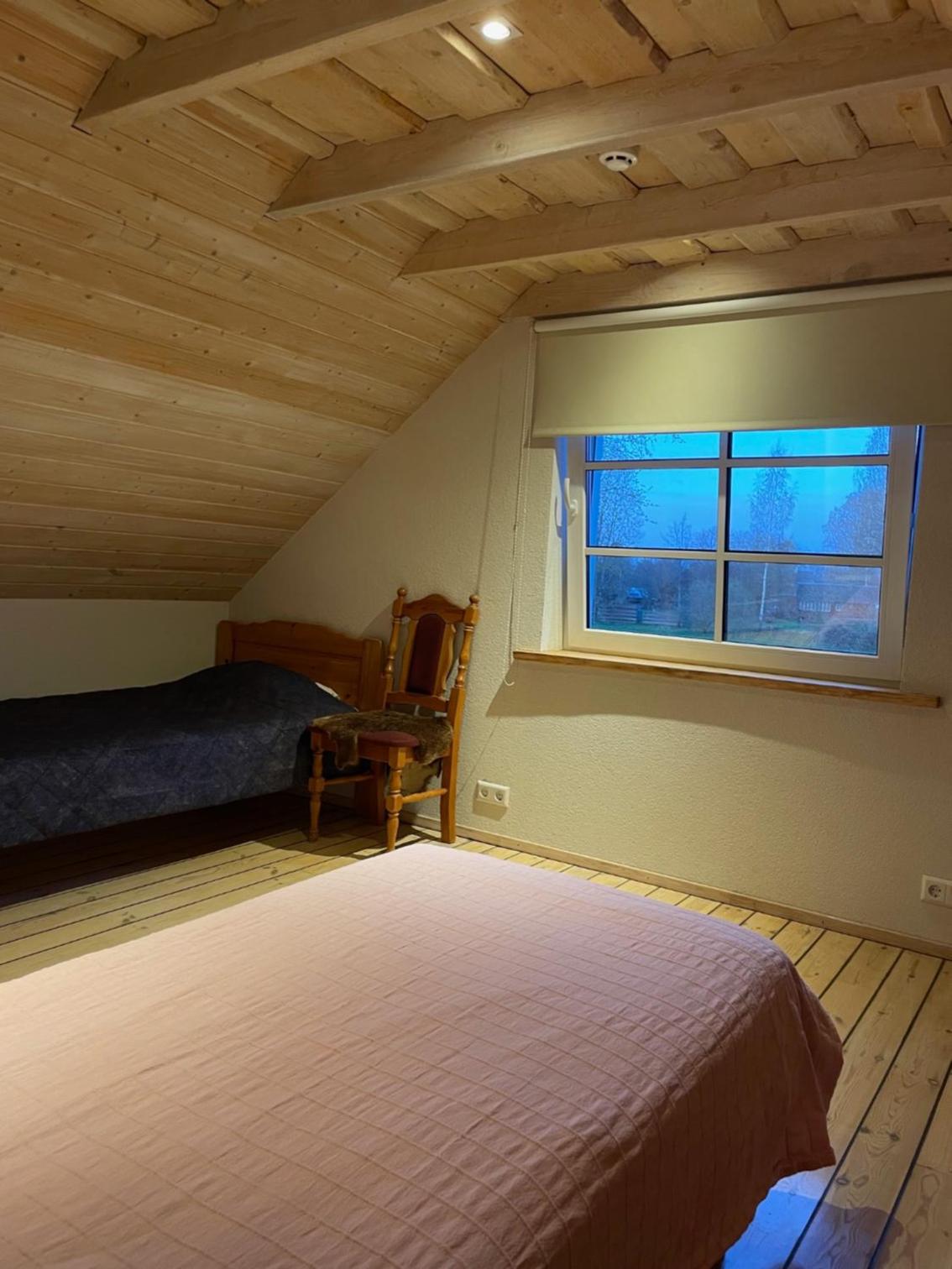 Two-Bedroom House - Photo 4