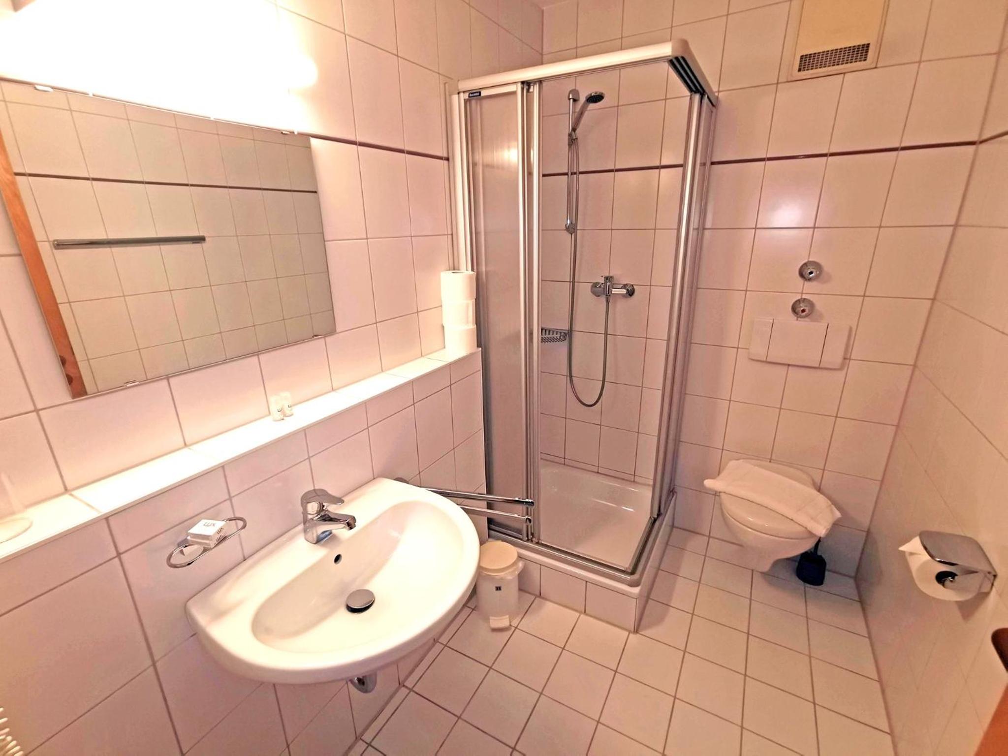 Double Room with Private Bathroom photo 2