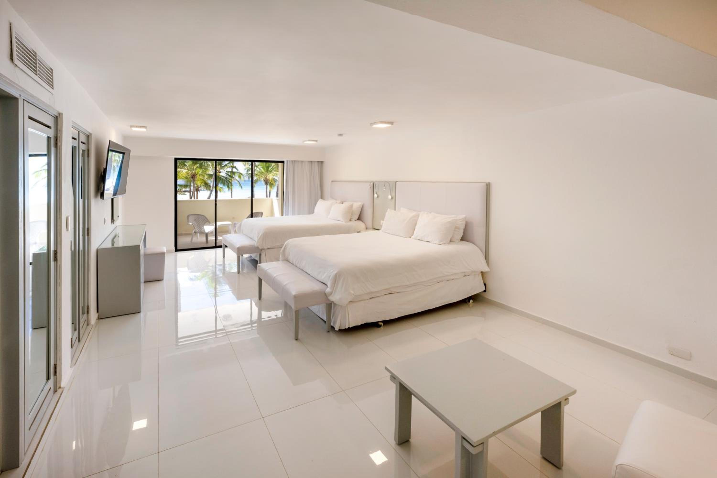 Superior Garden Queen Room with Two Queen Beds, Non-Smoking