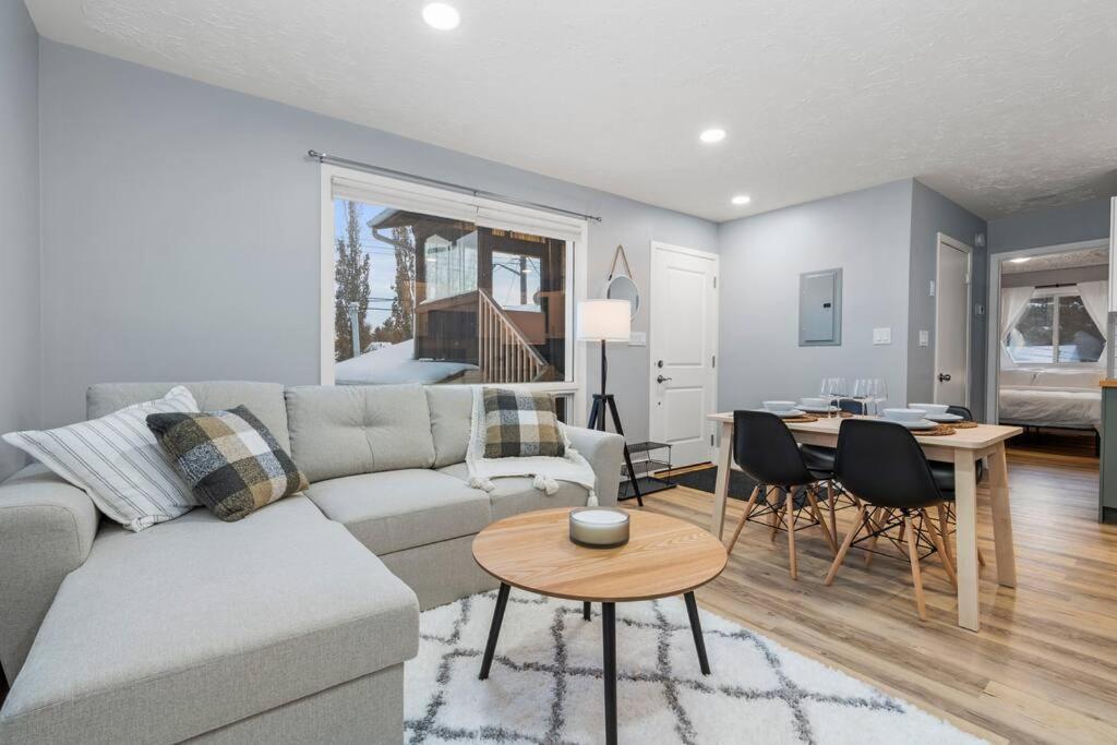One-Bedroom House photo 1