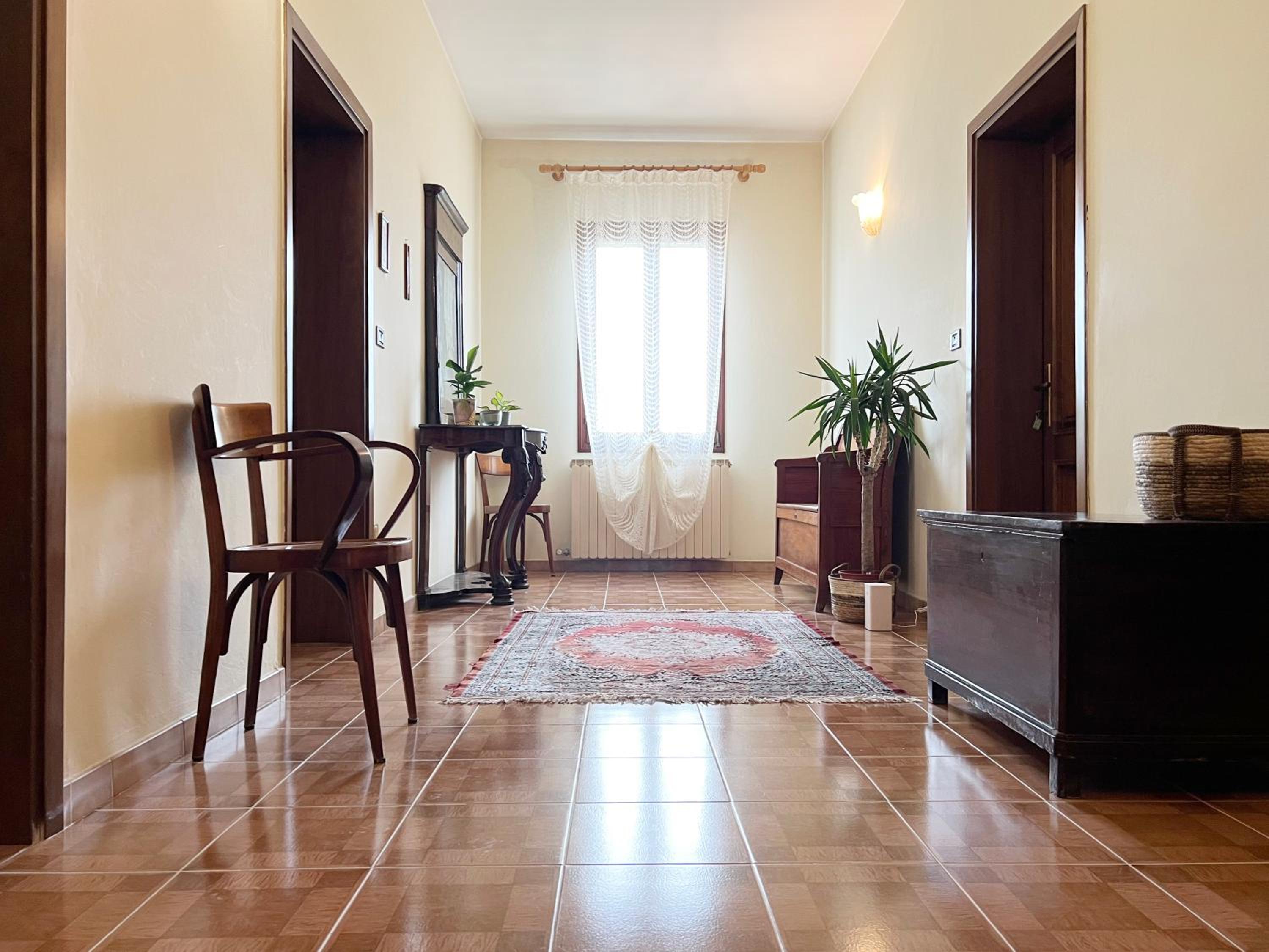 Large Double Room photo 1