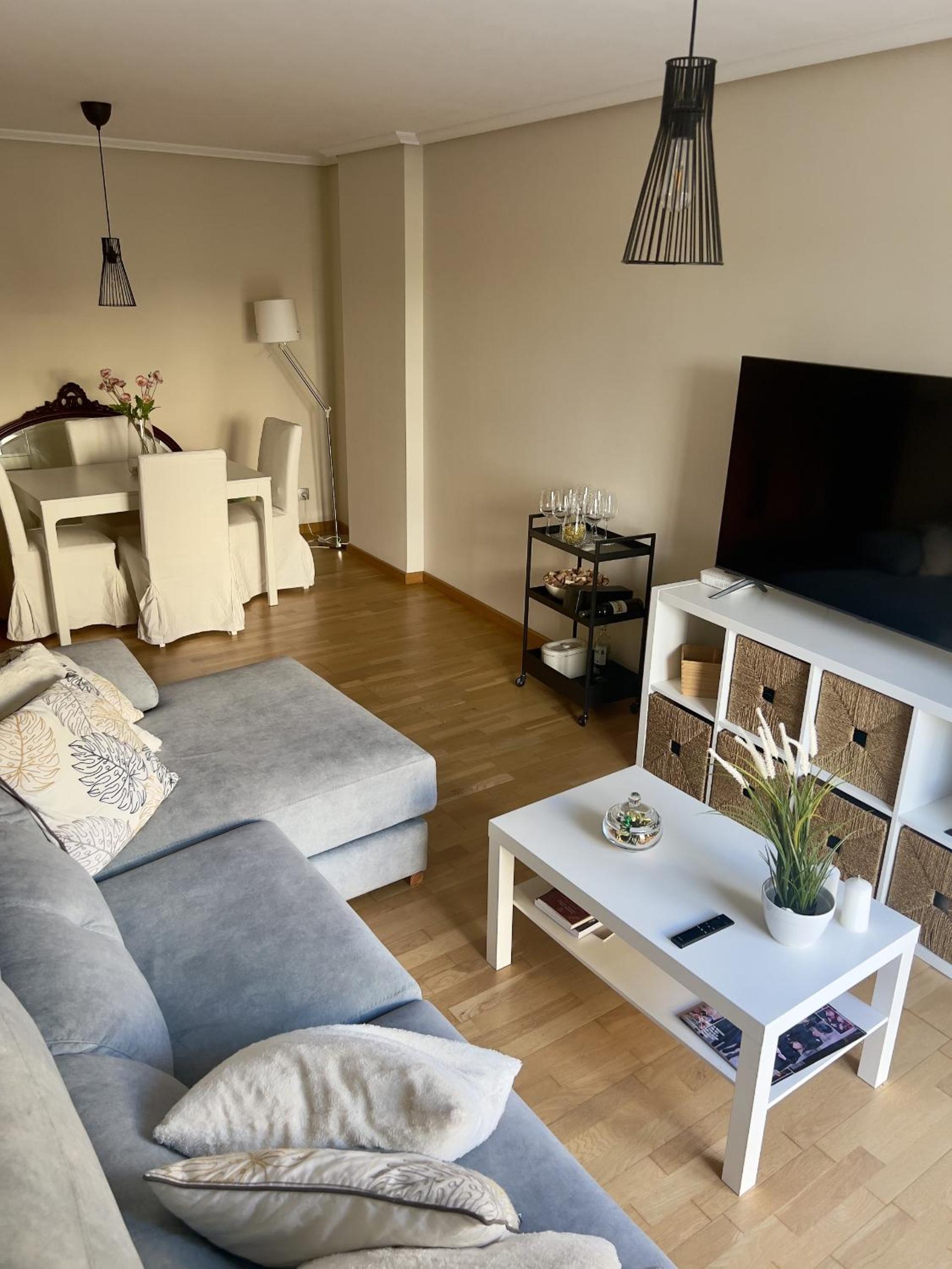 Apartamento de Dos Habitaciones con Vista al Mar