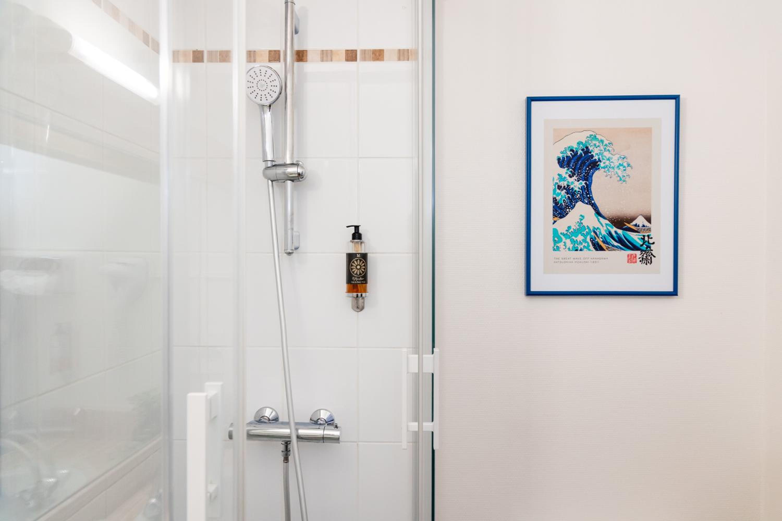 Small Classic Double Room with Shower in Skipper Building photo 3