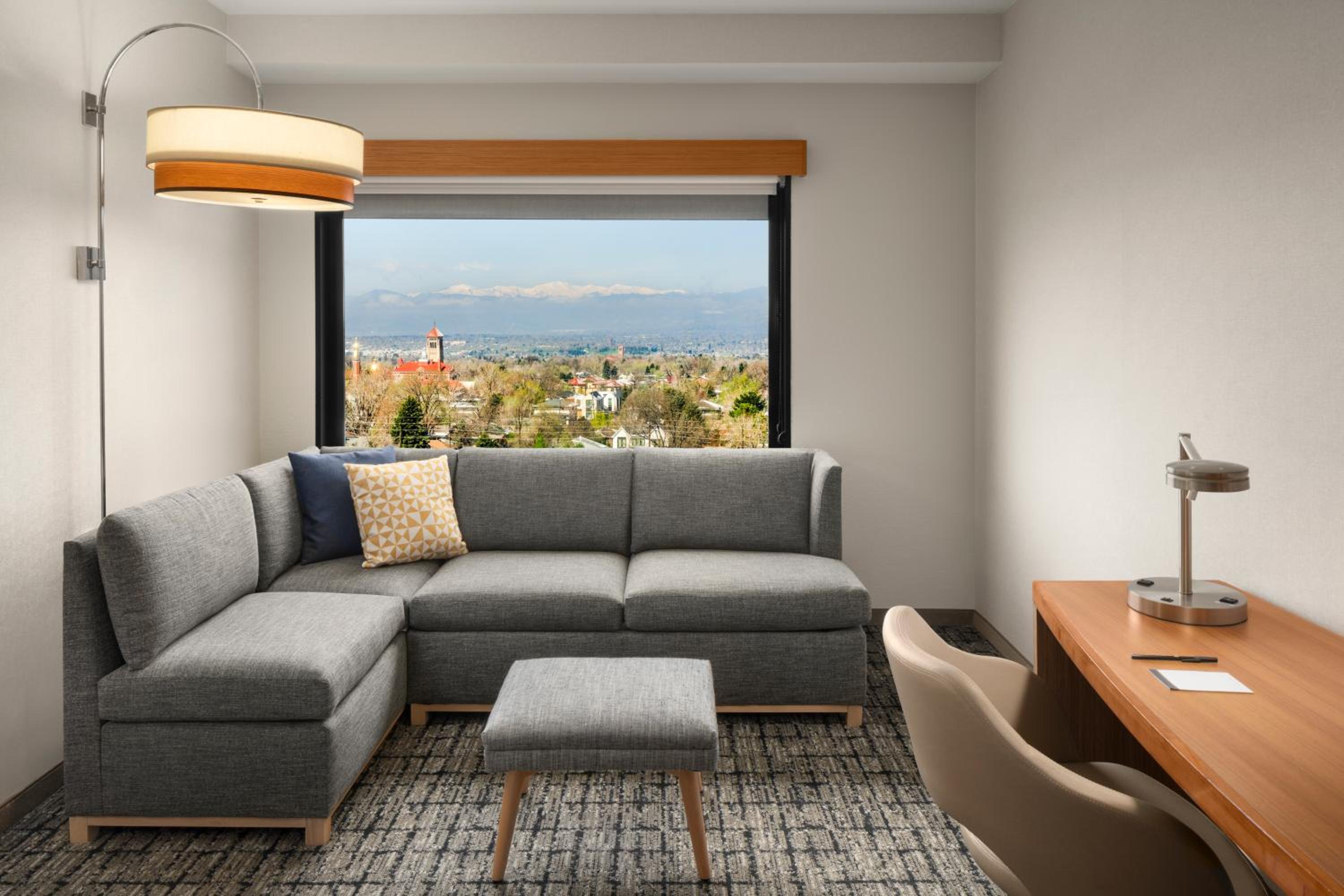 King Room with Sofa Bed and Mountain View - Photo 5