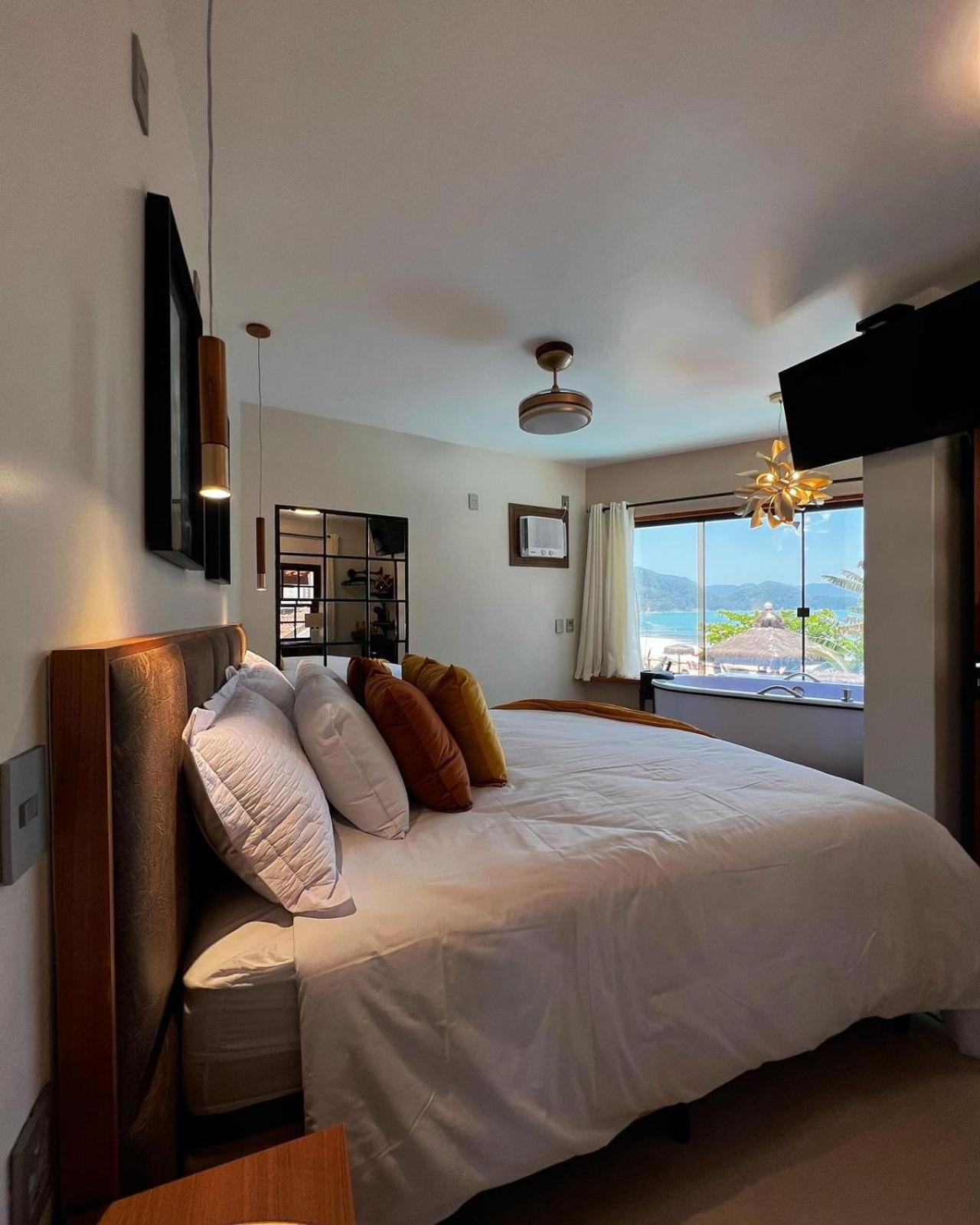 Double Room with Spa Bath