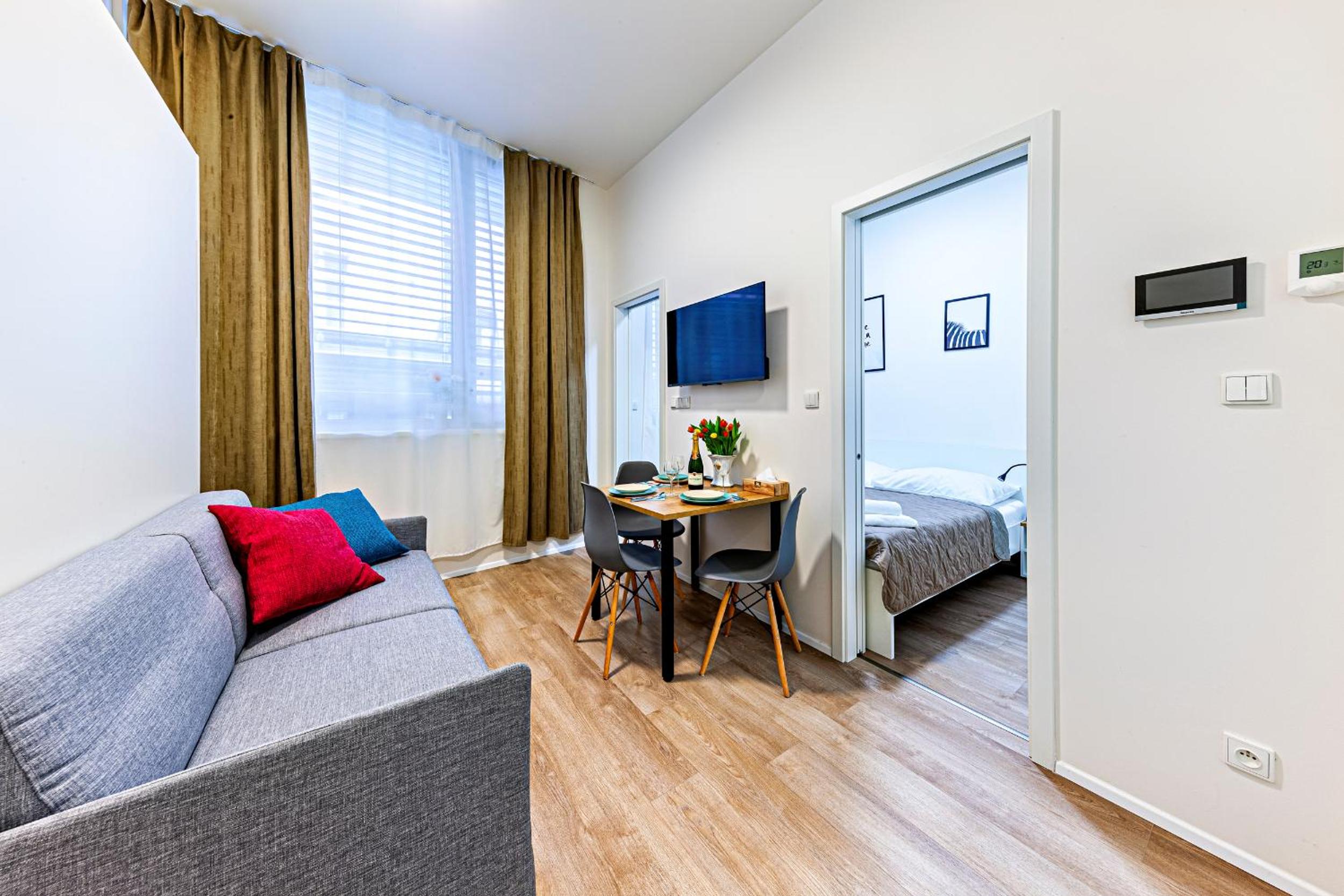 King Studio with Sofa Bed