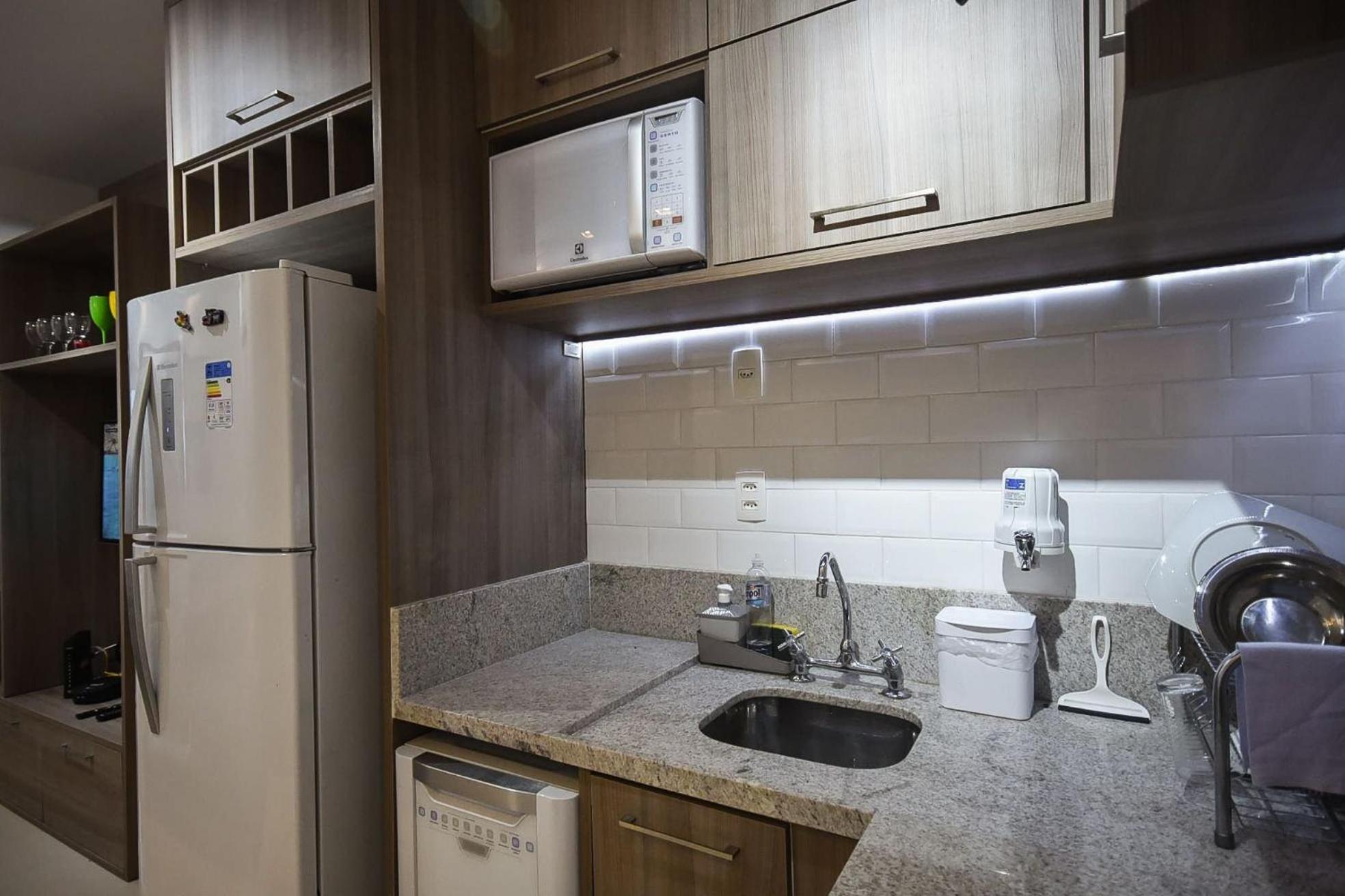 Apartment with View - Photo 14