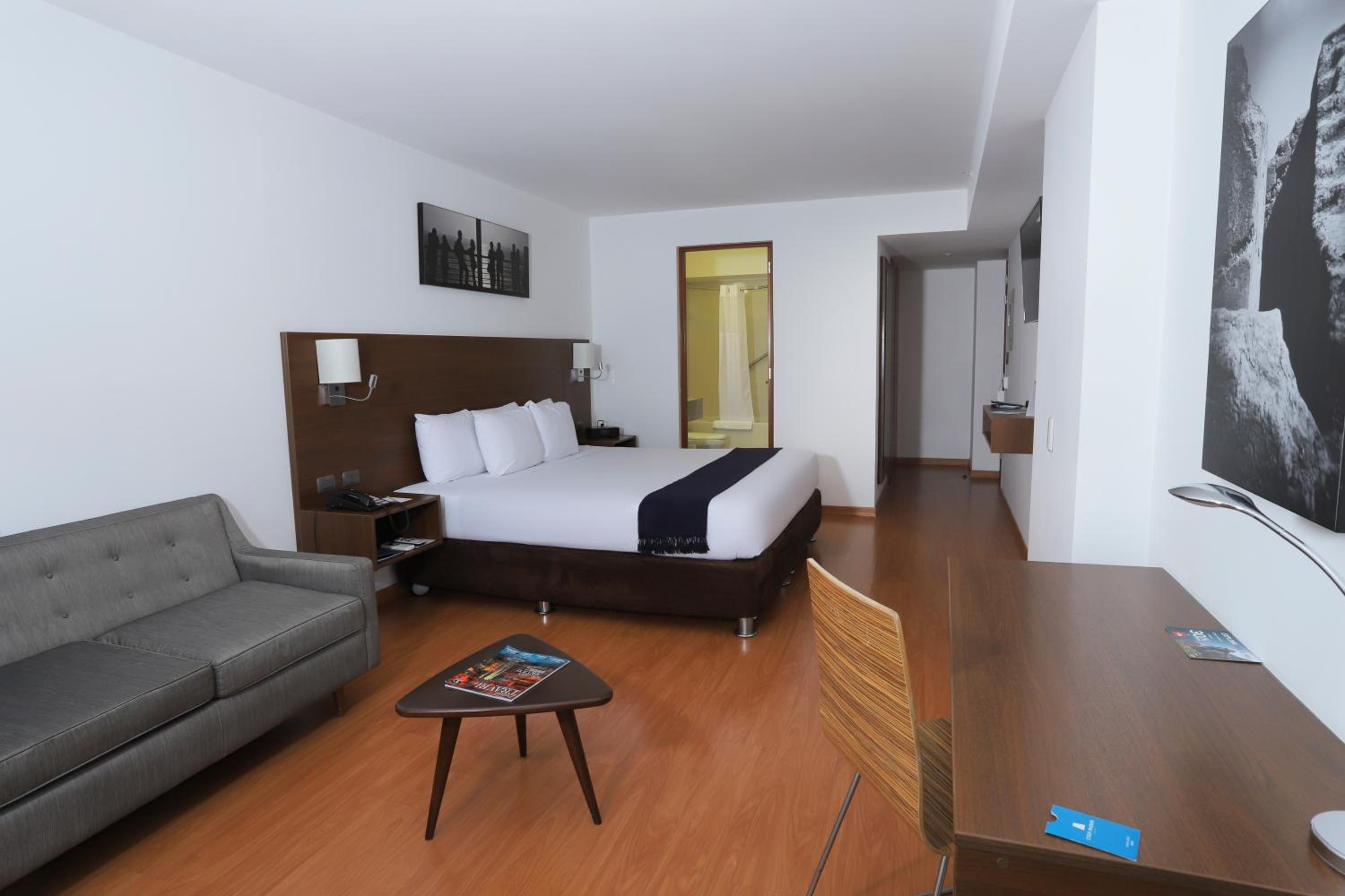 Junior Suite - Photo 1