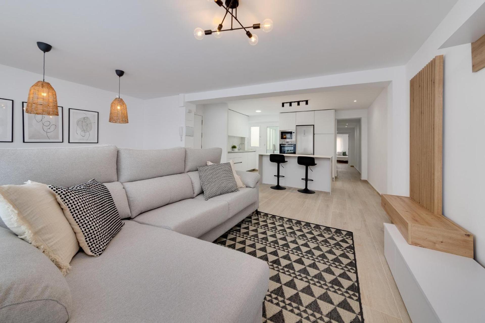 Apartamento con Balcón