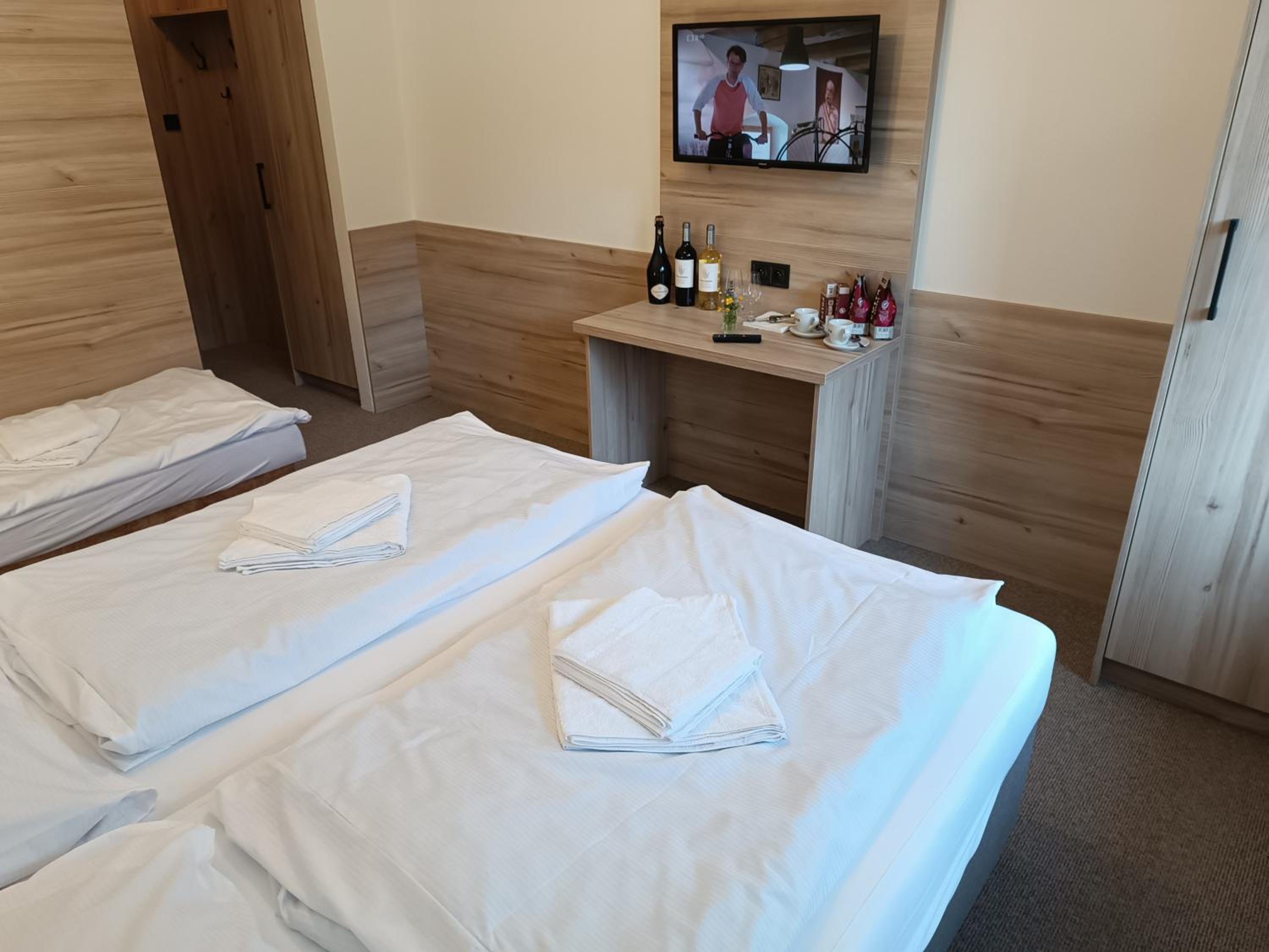 Triple Room with Balcony