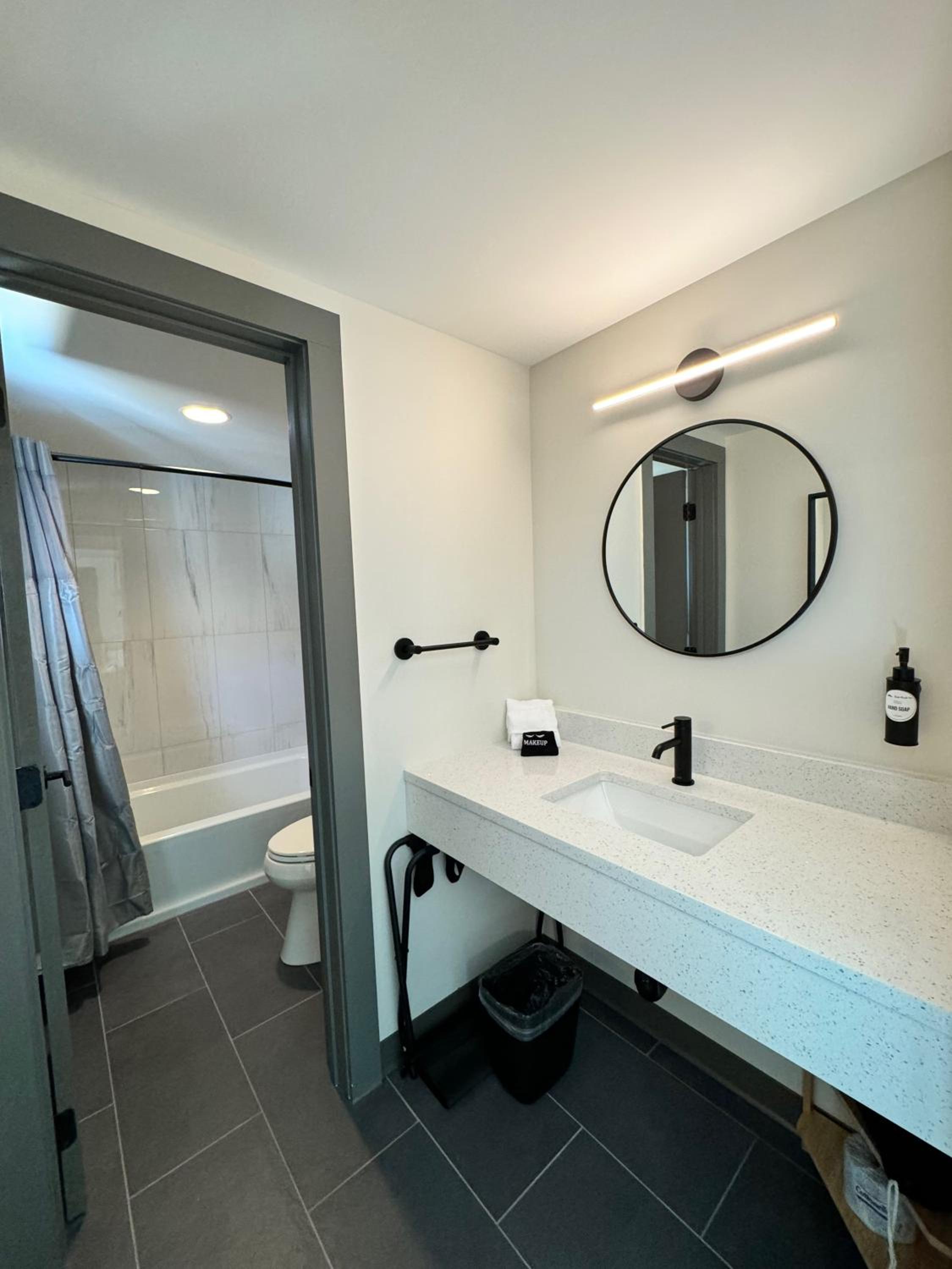 Deluxe Double Room - Photo 5