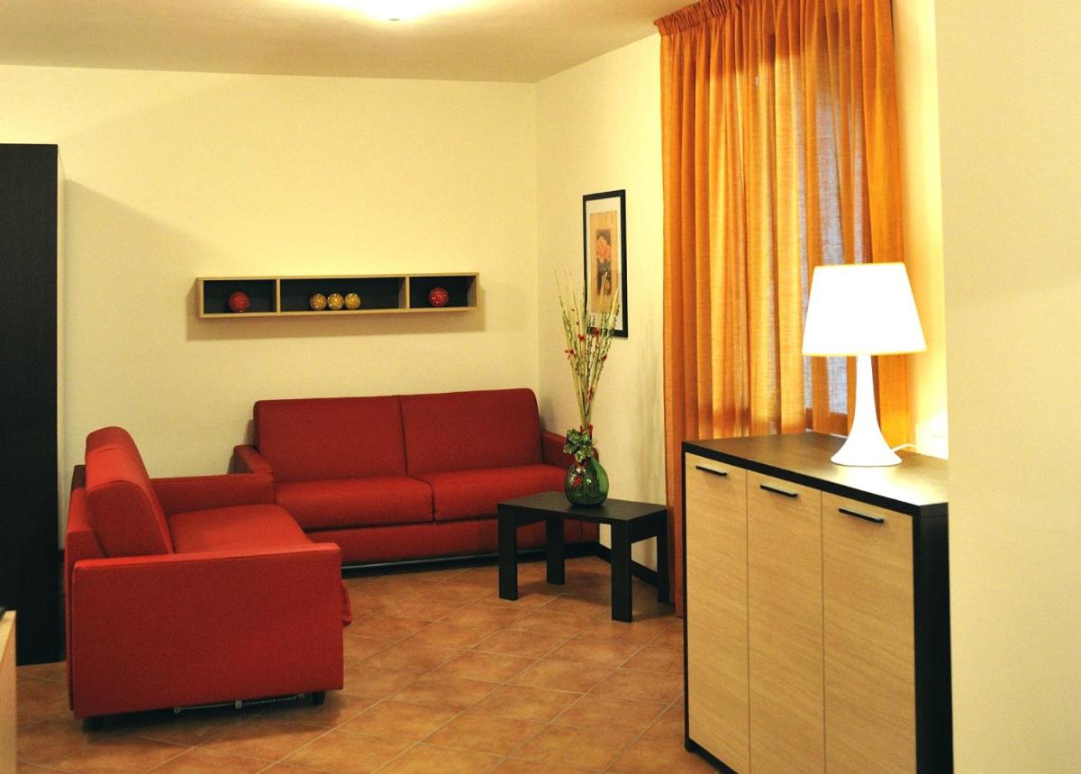 Deluxe Studio photo 2