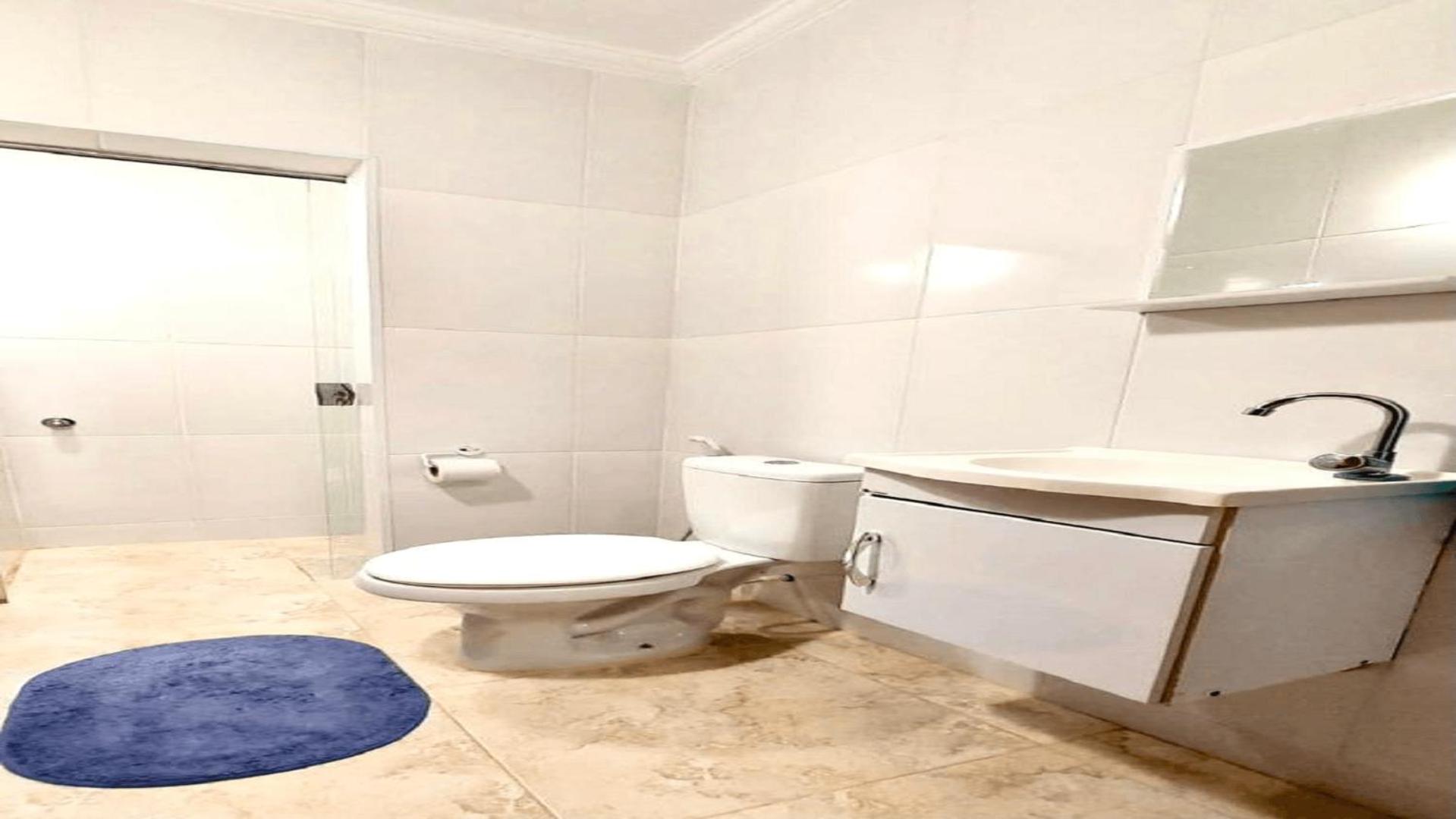 Budget Double Room photo 2