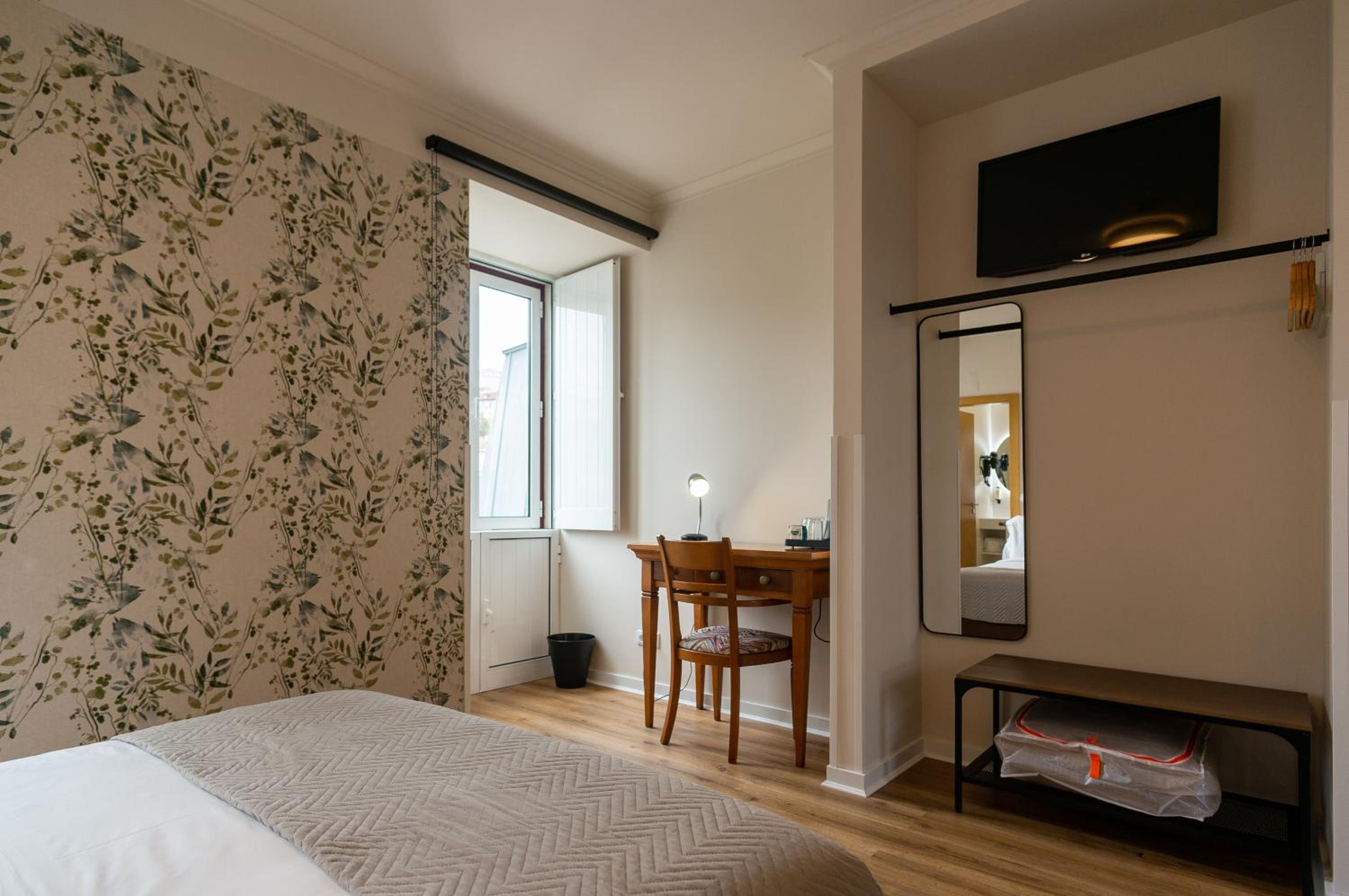 Double Room - Photo 8
