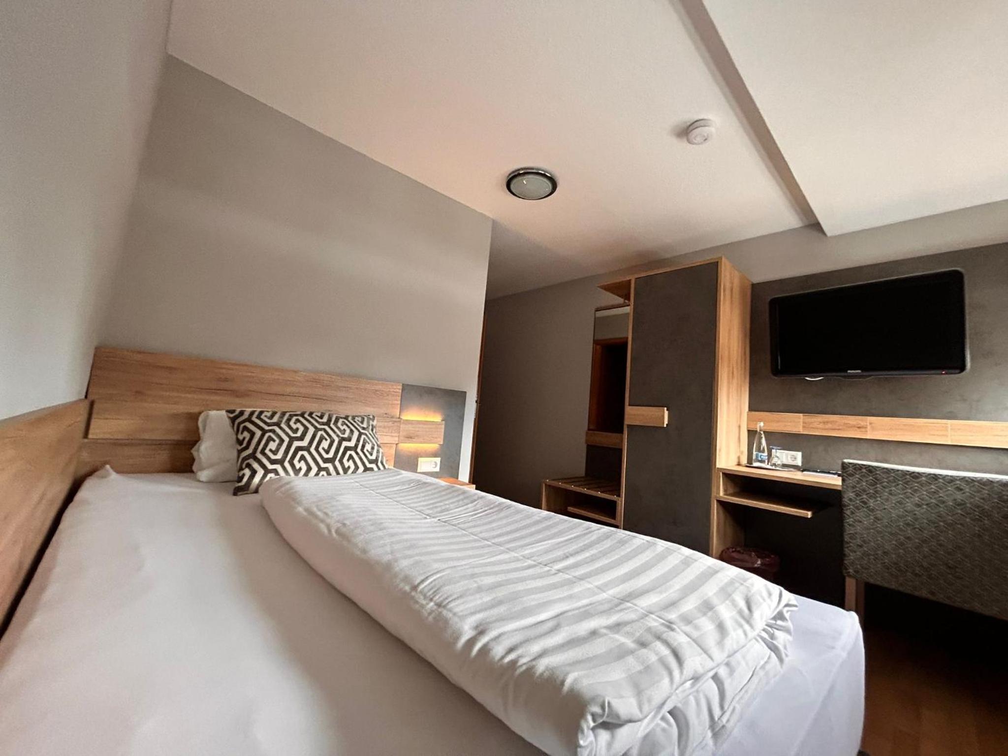 Single Room photo 1