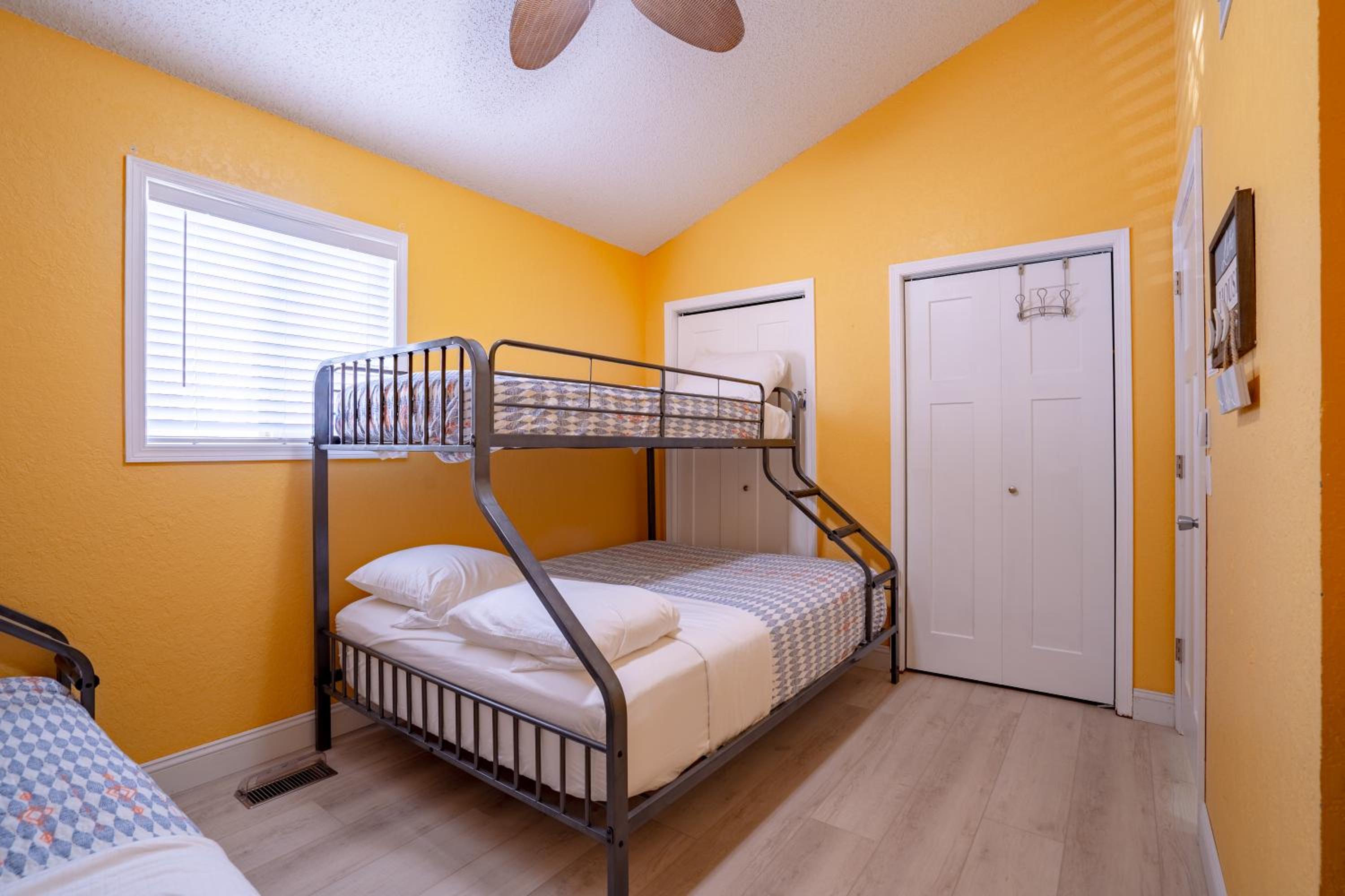 Three-Bedroom House photo 2