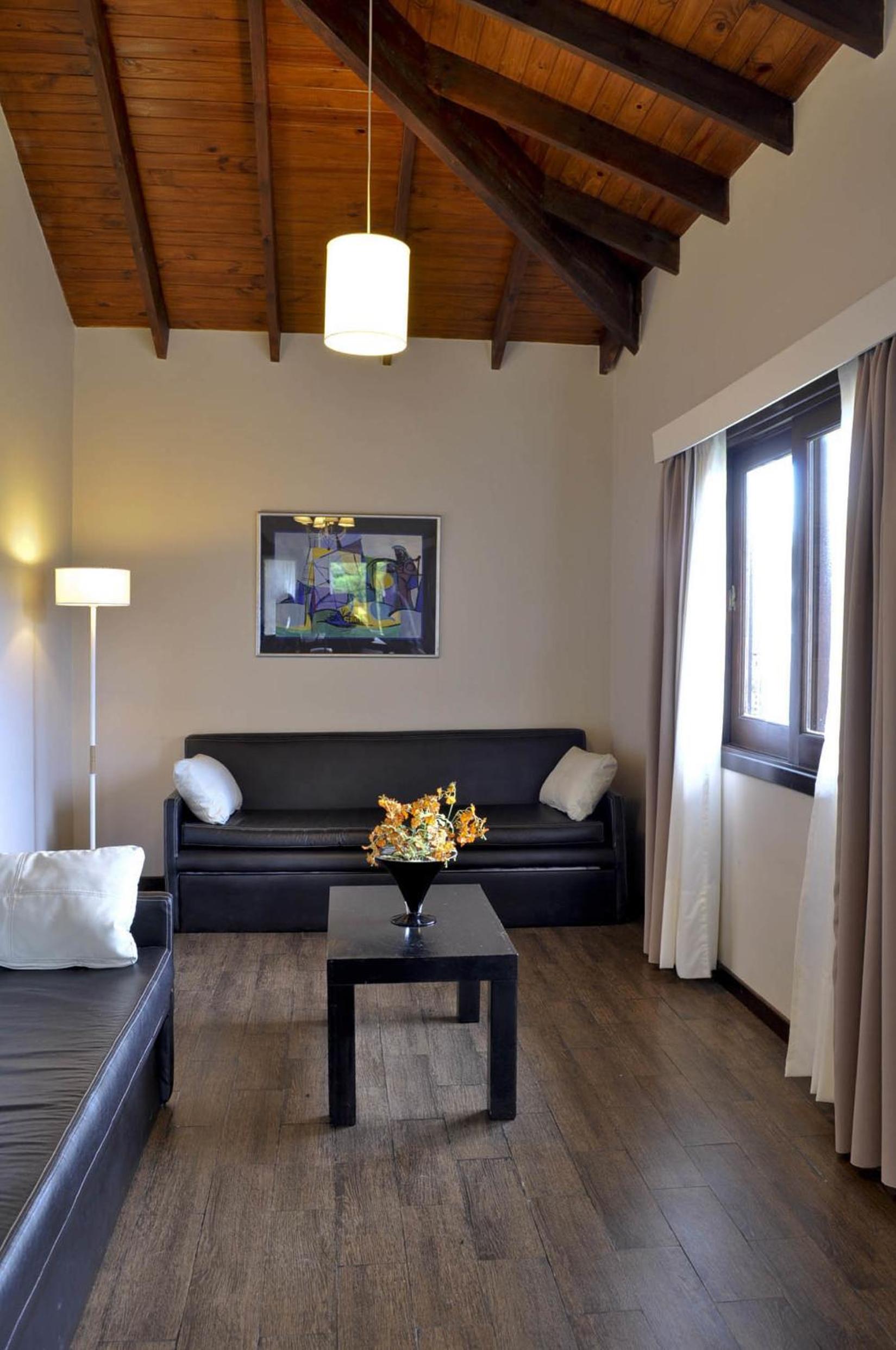 Family Bungalow photo 2