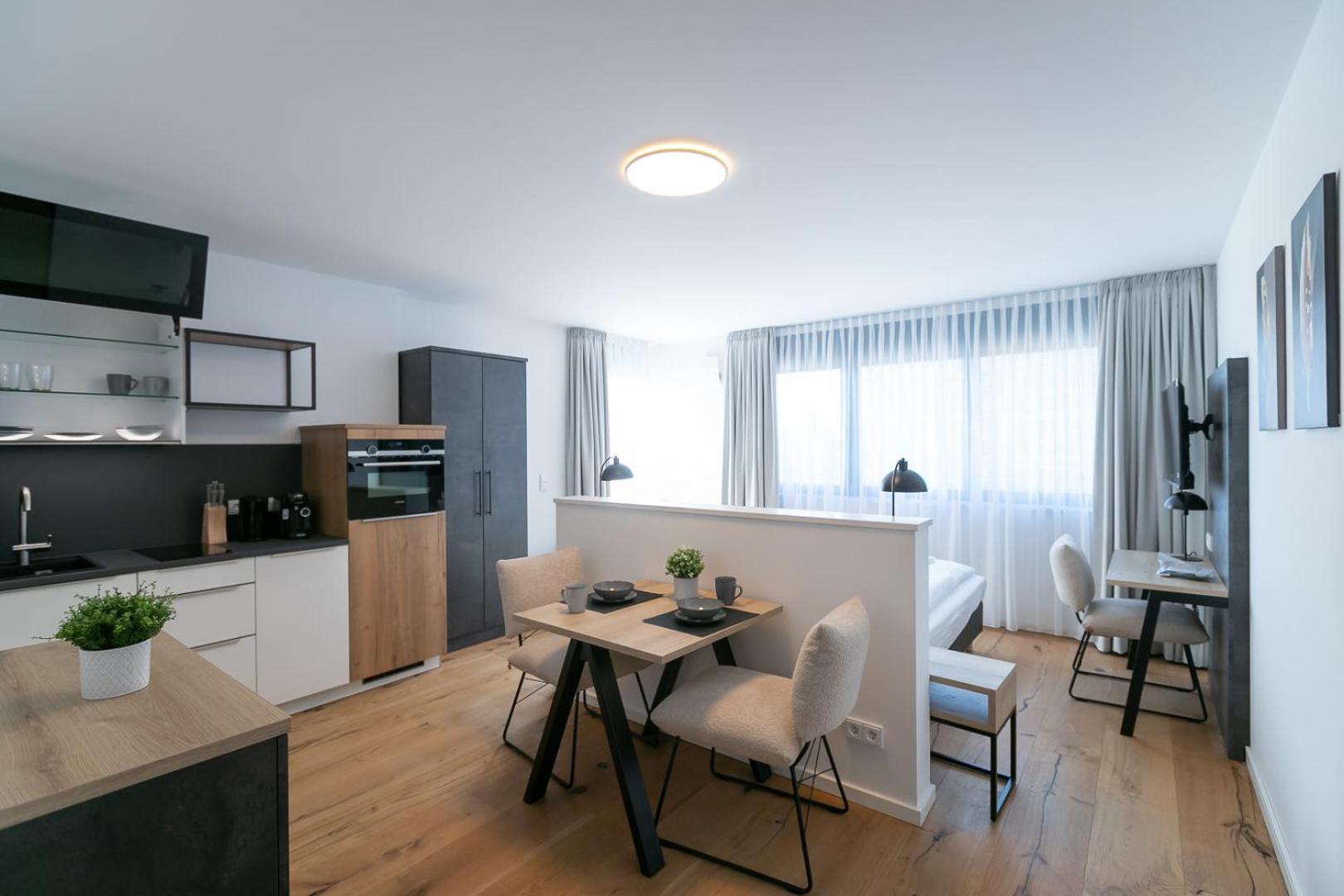 One-Bedroom Premium Apartment photo 1