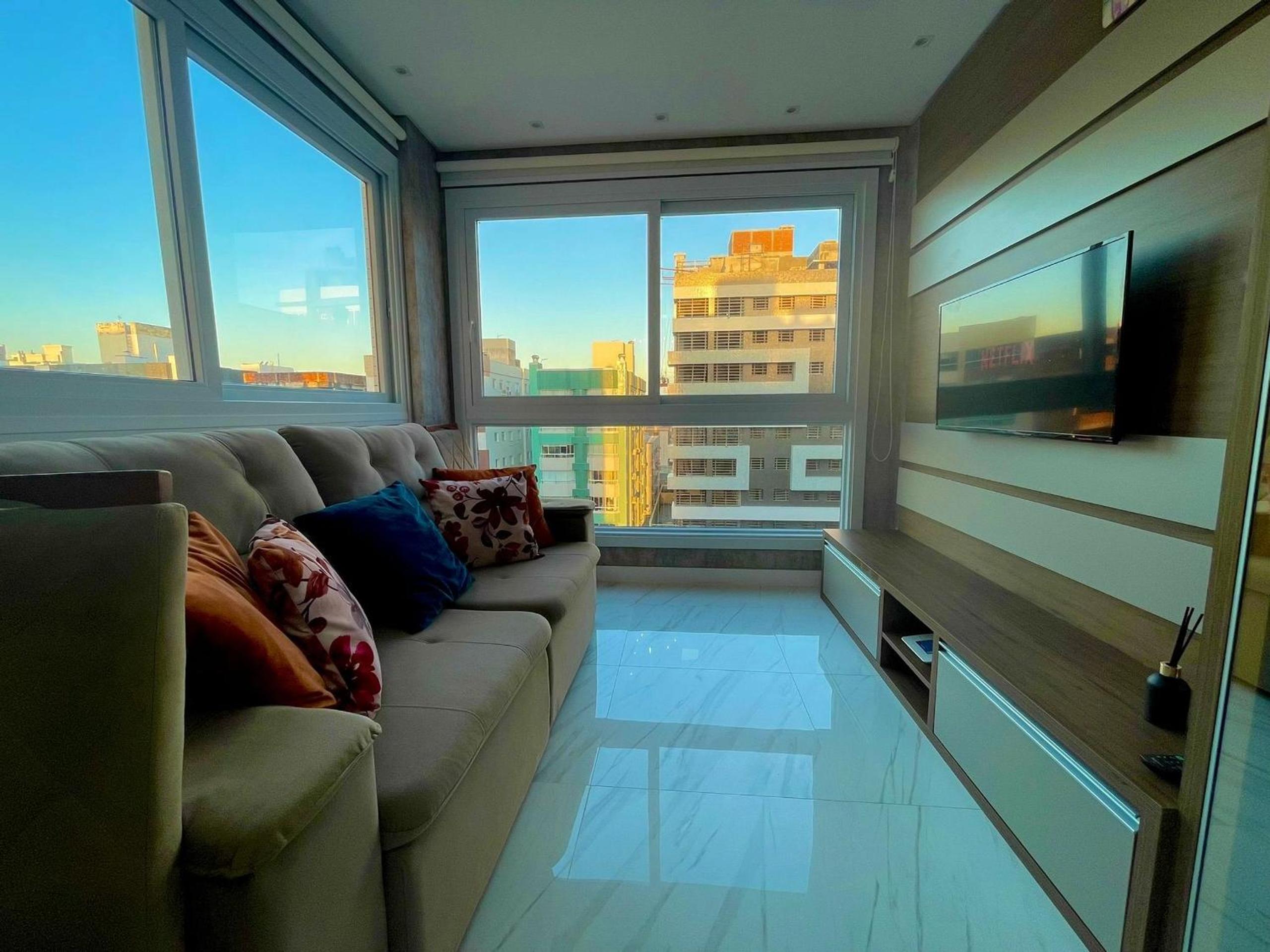 Apartment photo 2