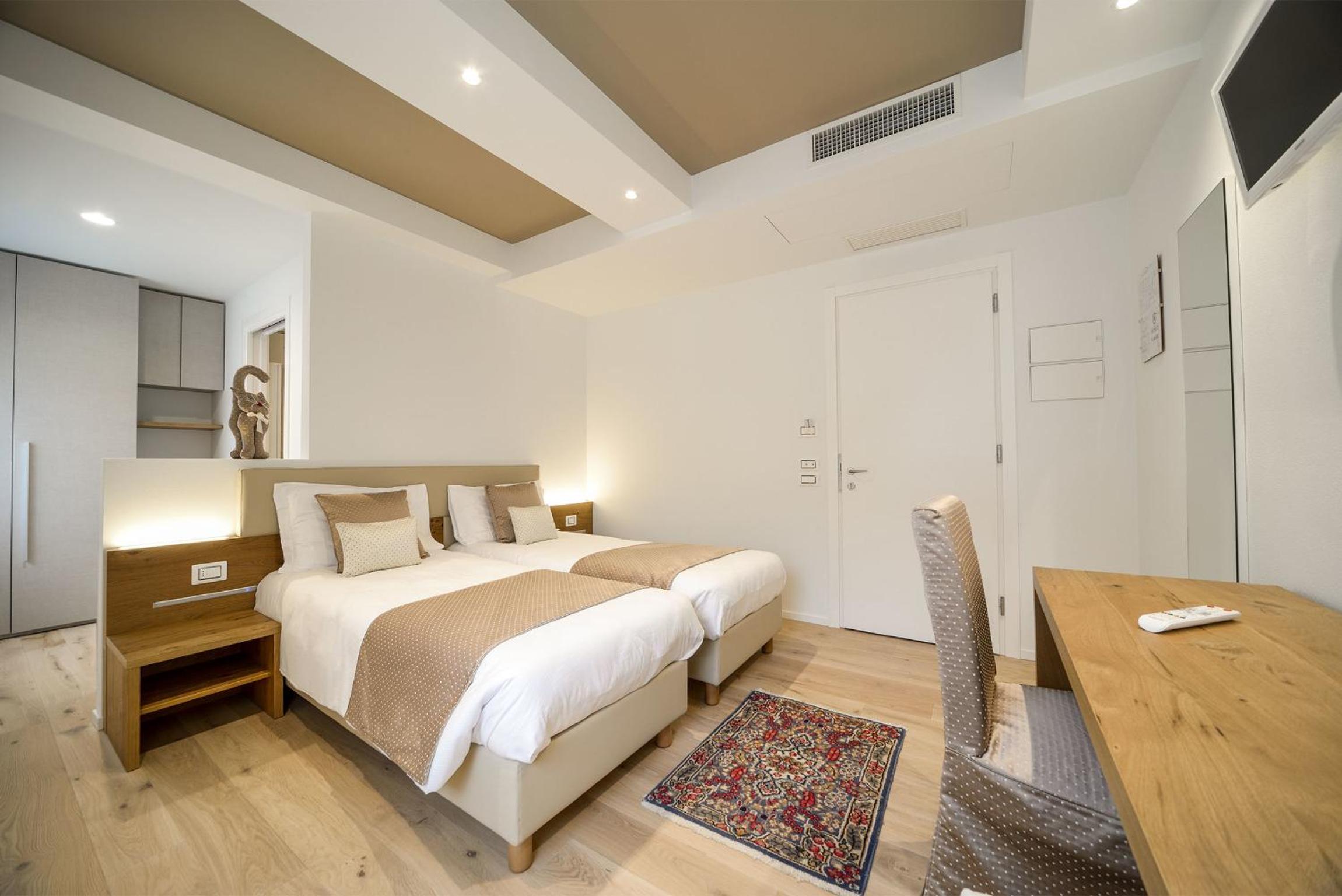 Double or Twin Room with Mountain View photo 1