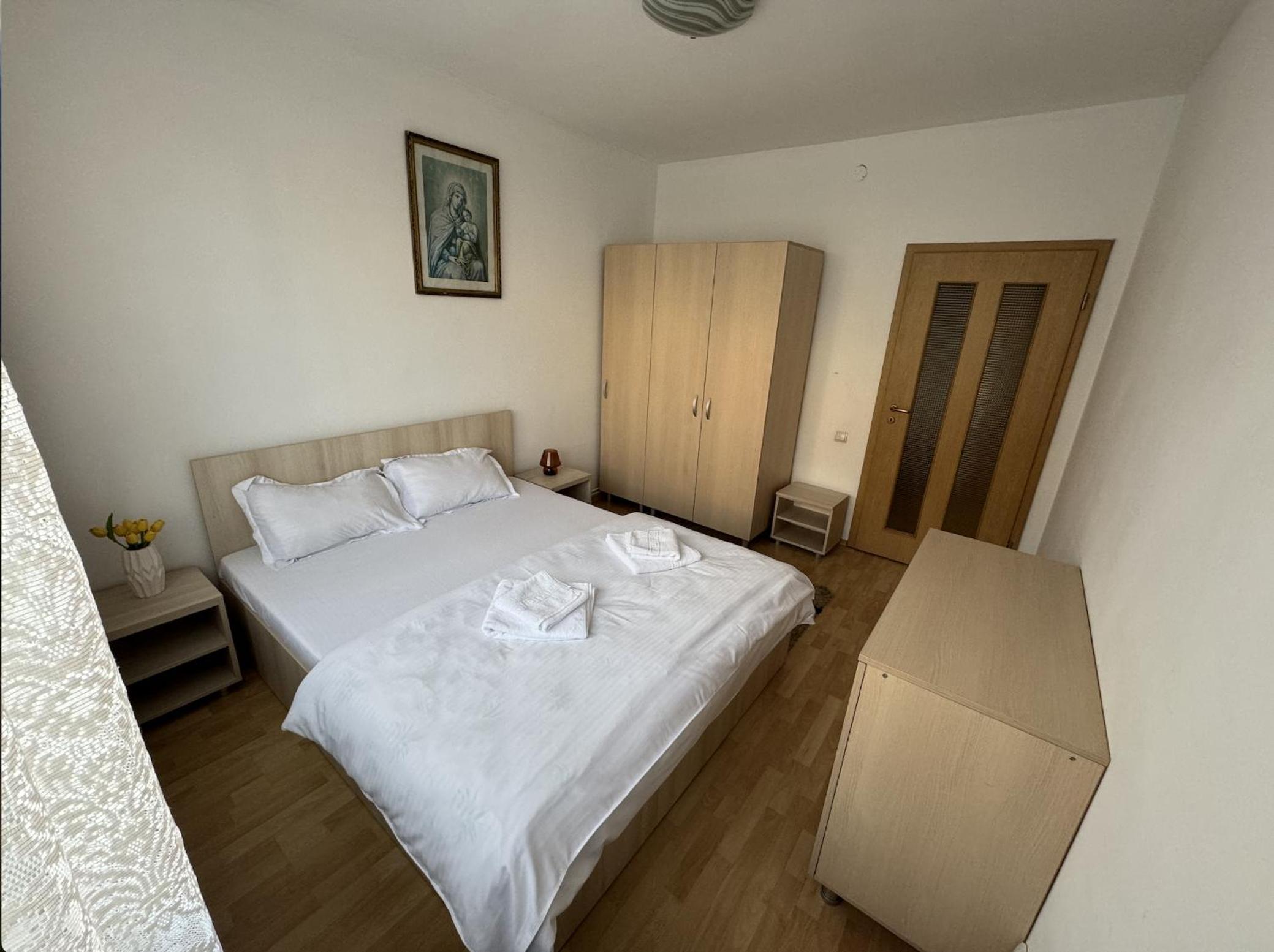 Two-Bedroom Apartment - Photo 14