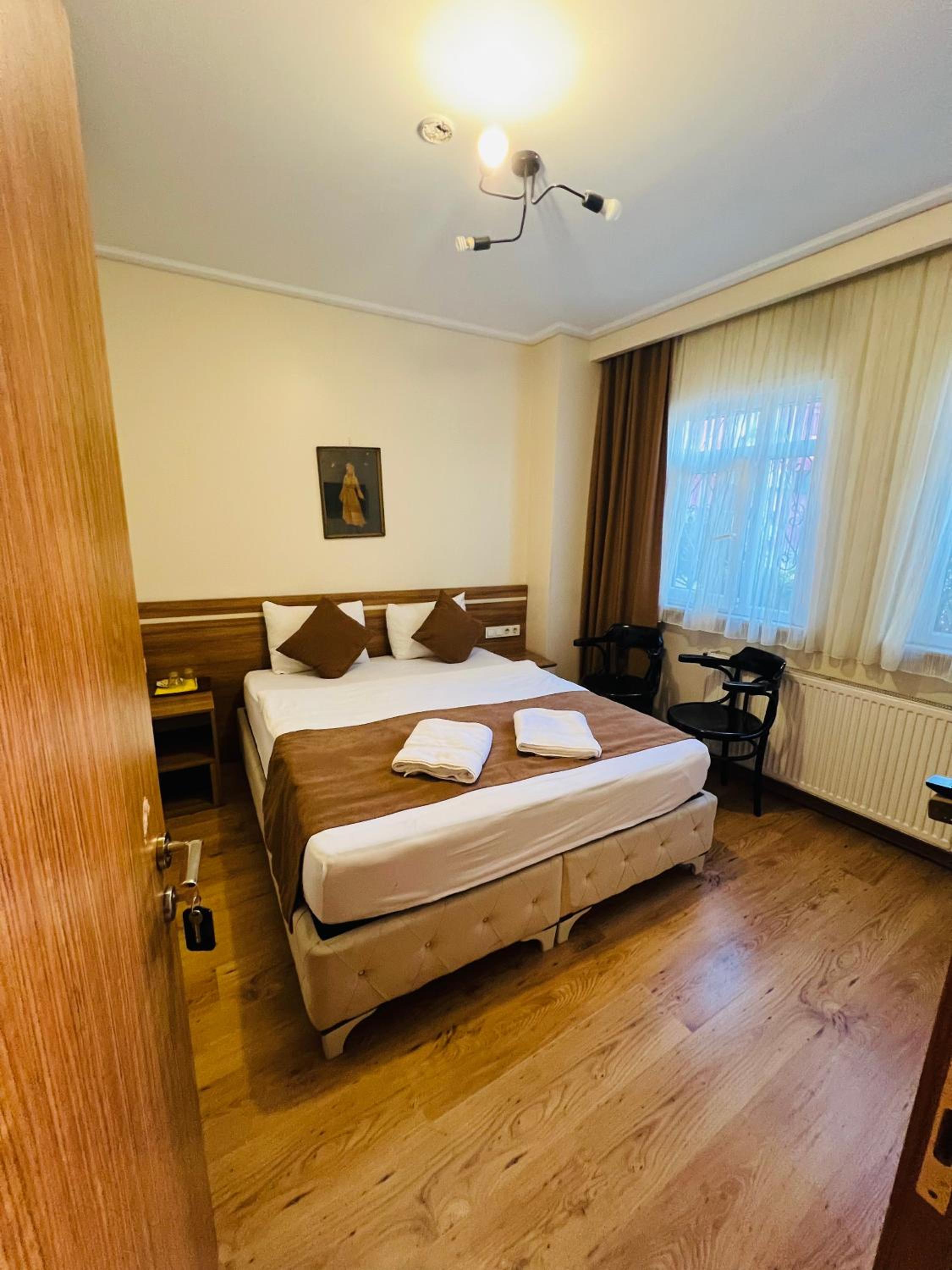 Deluxe Double Room photo 2