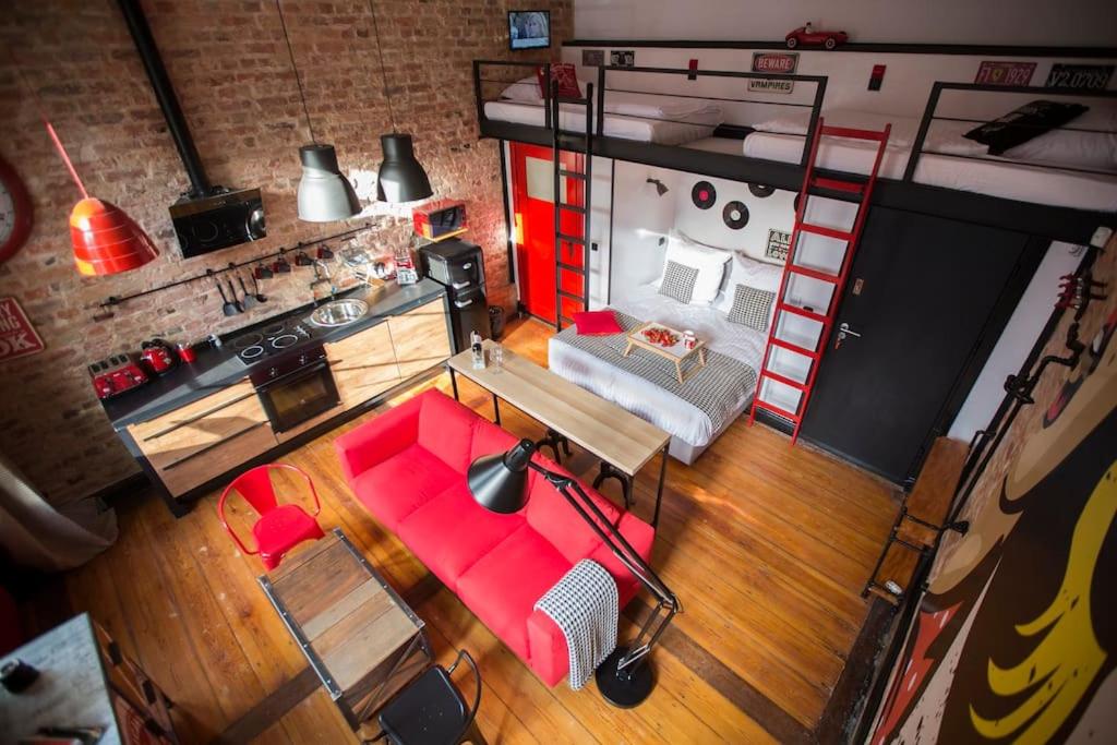 Studio photo 1