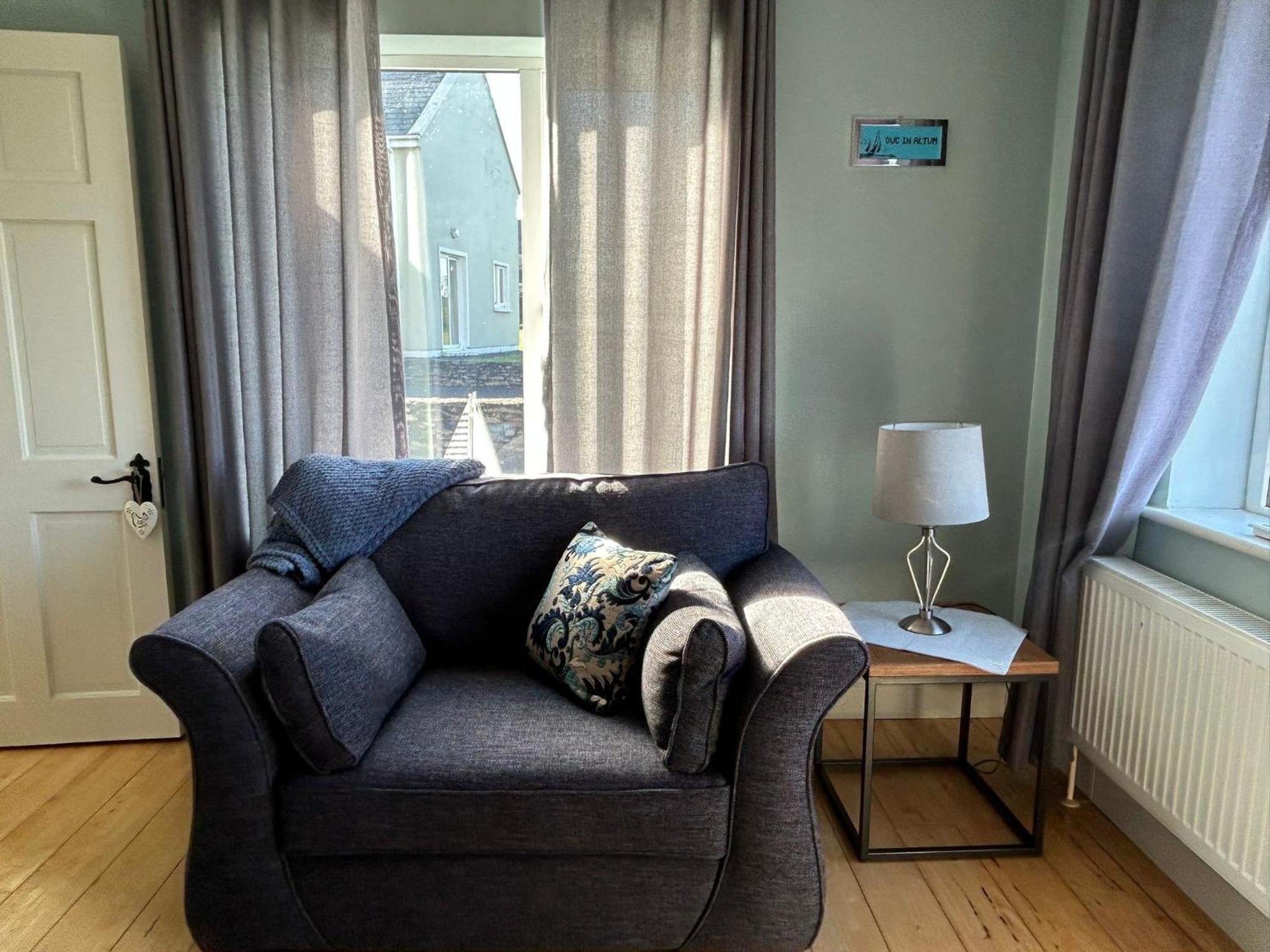 Three-Bedroom House photo 2