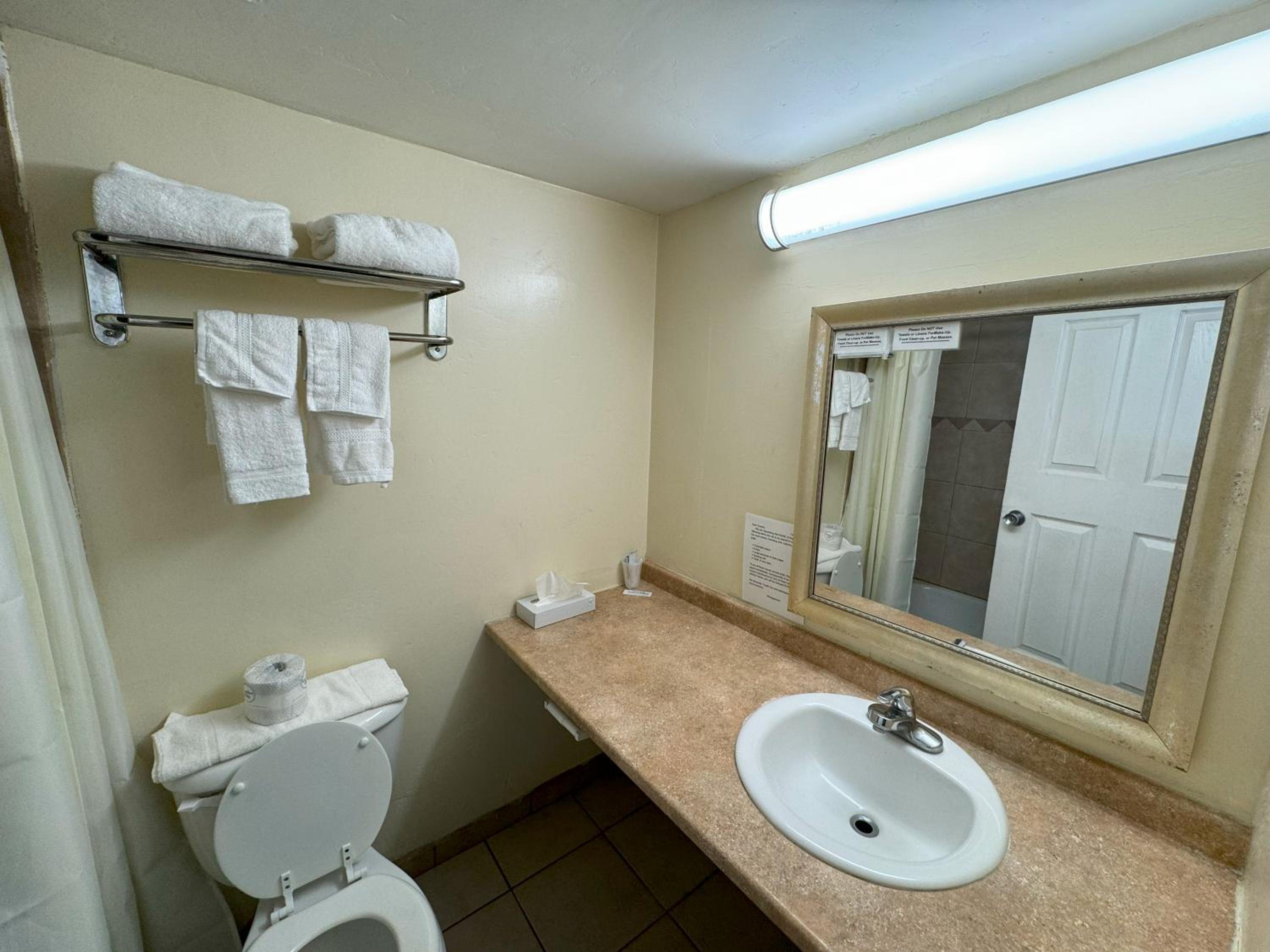 Deluxe Queen Room photo 2