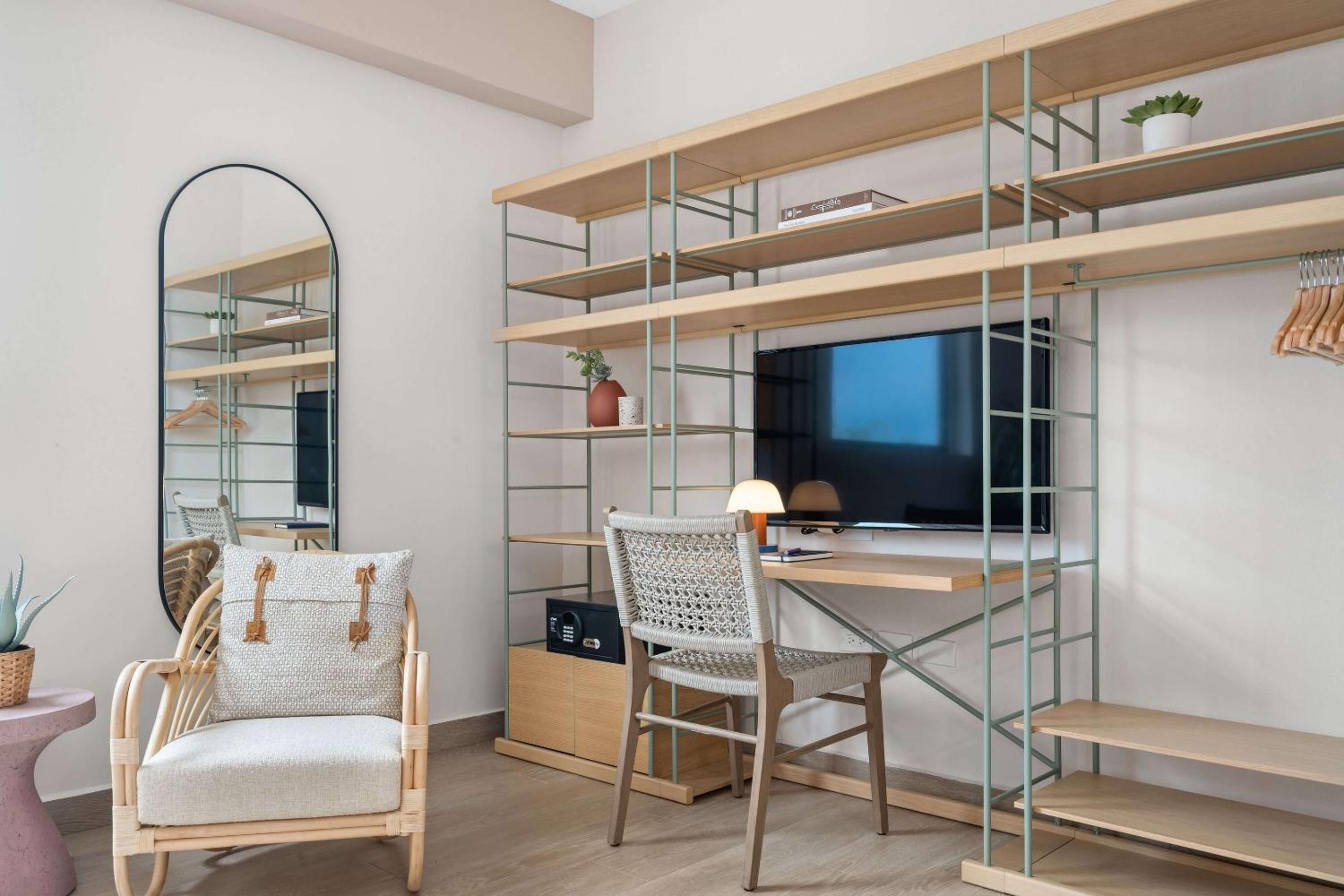1 Bedroom Apartment - Photo 6