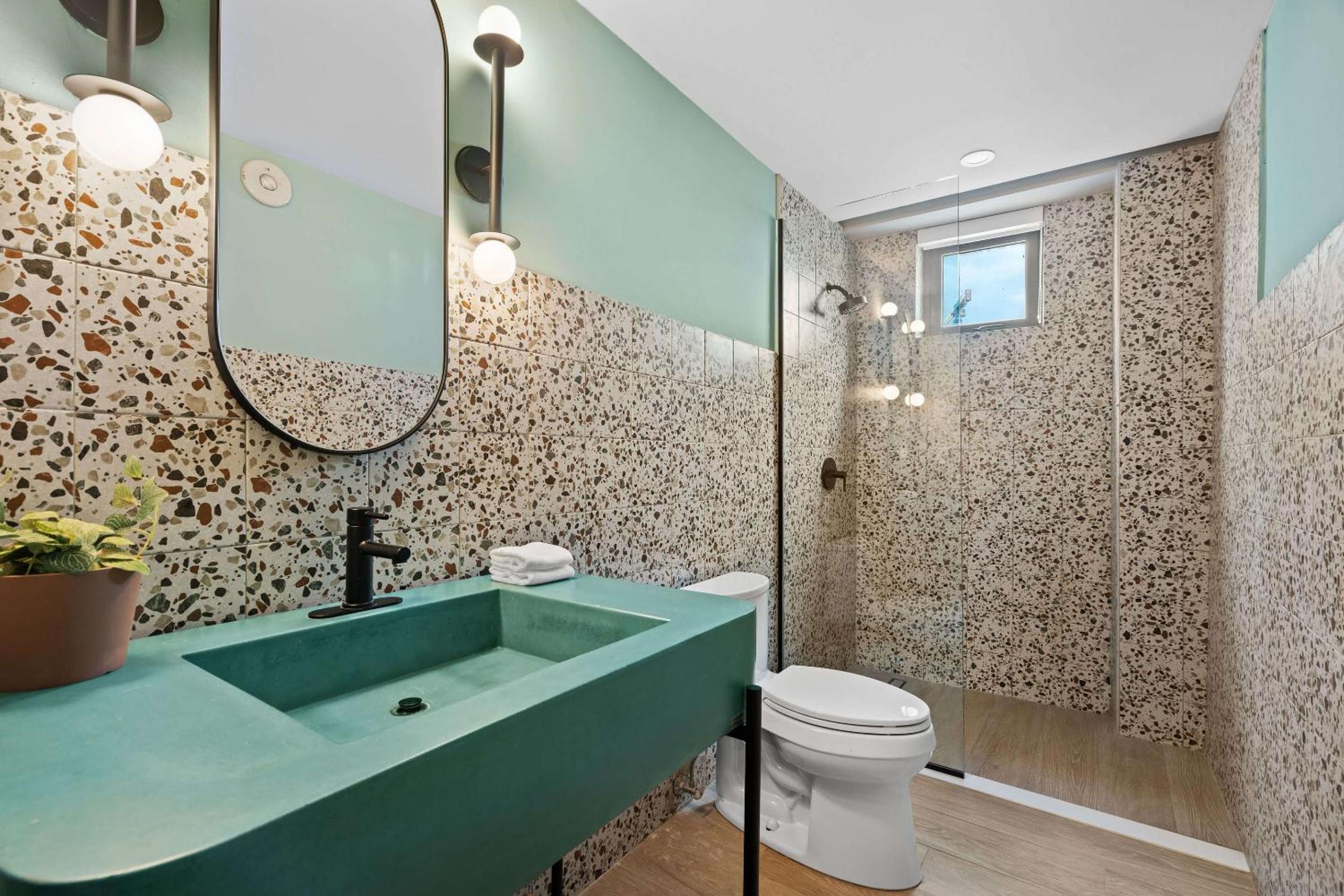 1 Bedroom Apartment - Photo 4