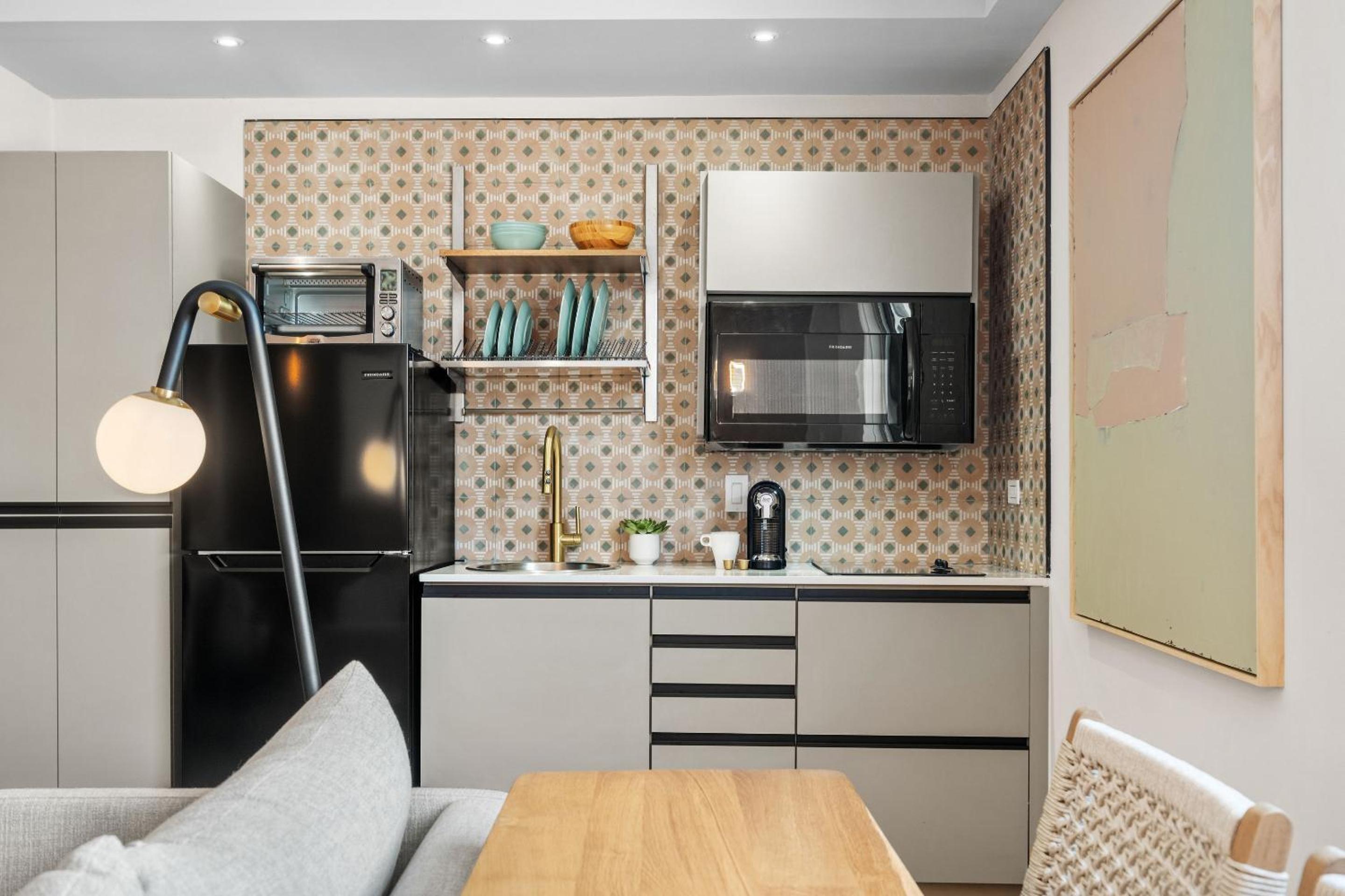 Studio Suite Plus - Photo 5