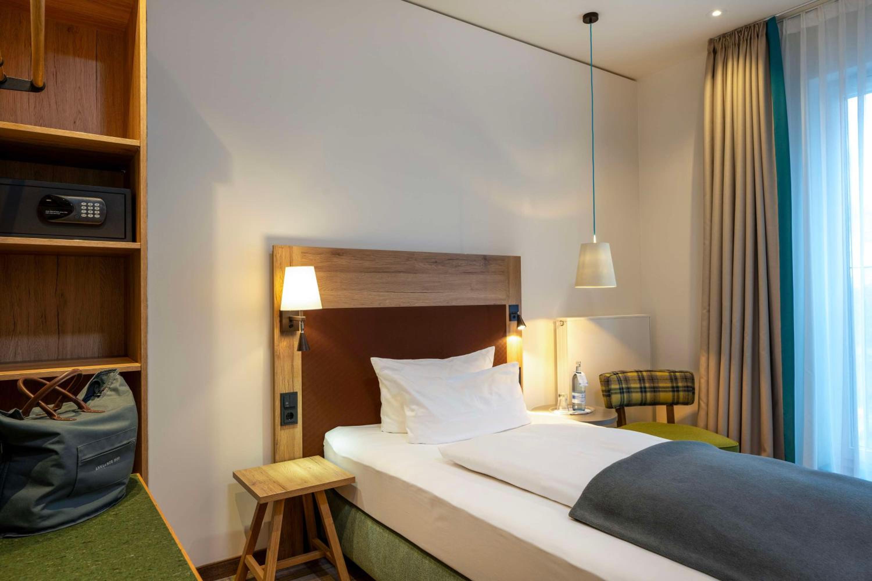 Standard Single Room