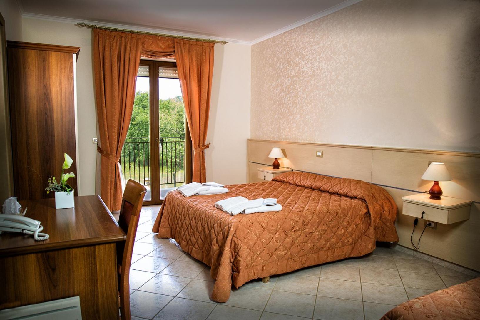 Double Room photo 2